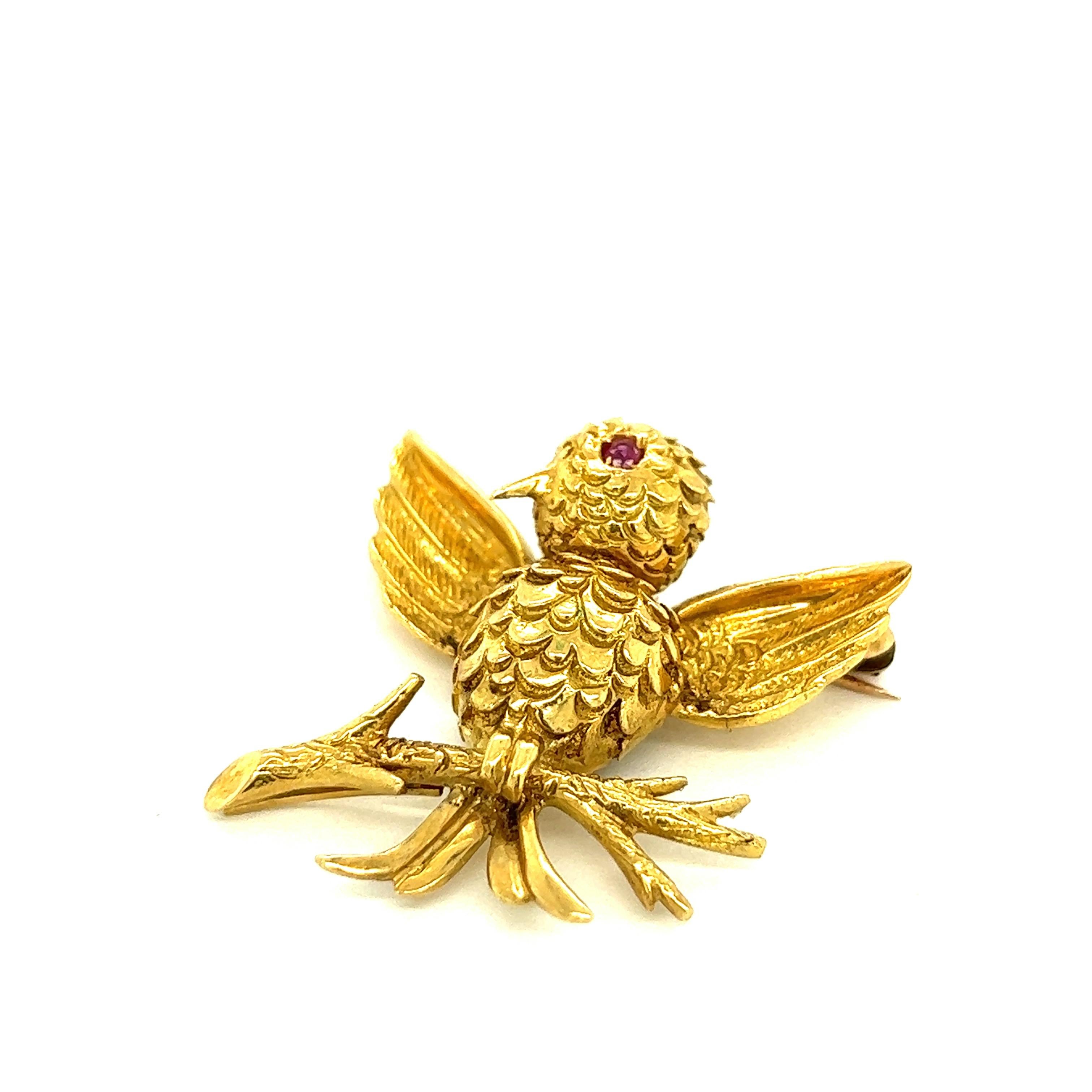 Round Cut Tiffany & Co. Small Ruby 18k Yellow Gold Bird Brooch For Sale