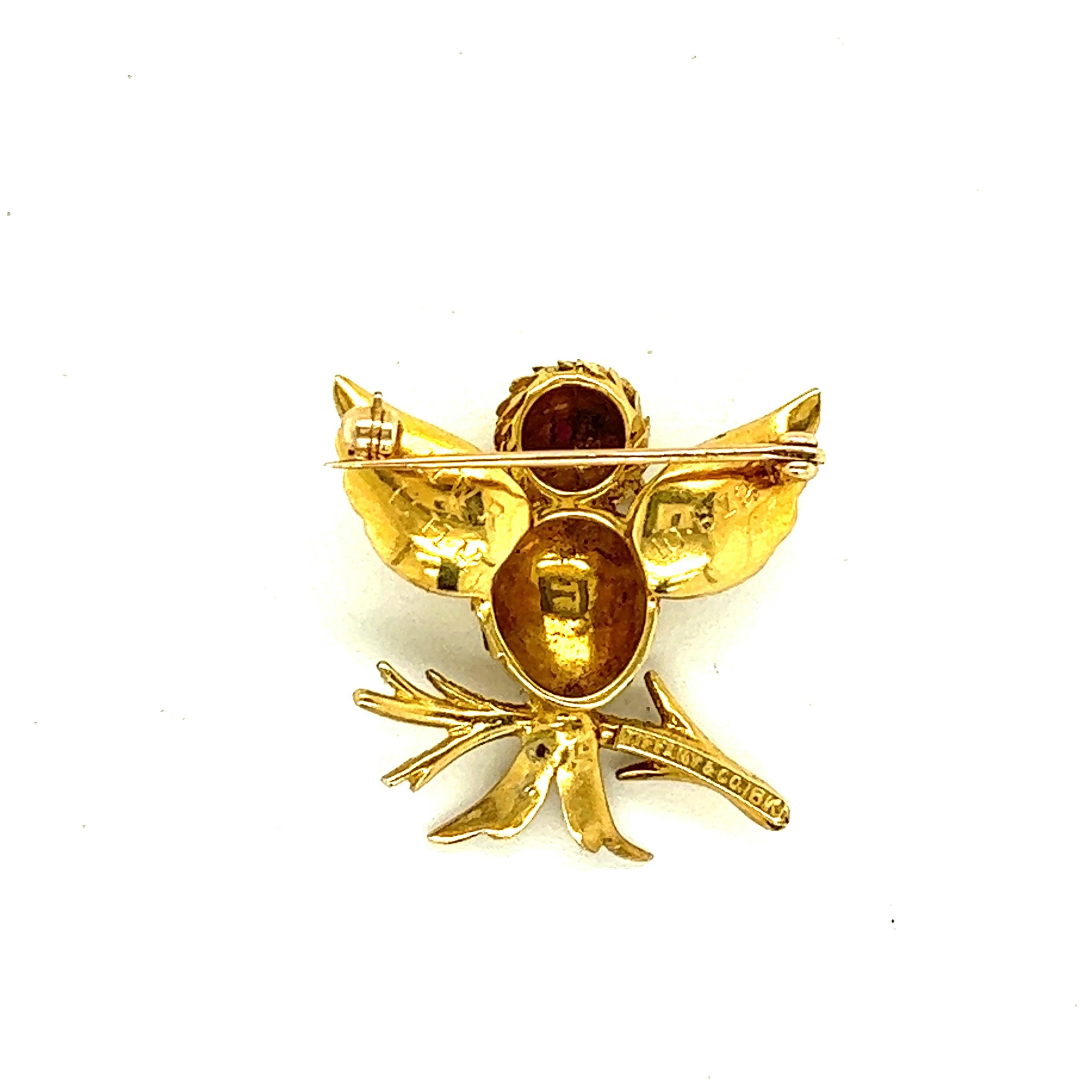 Tiffany & Co. Small Ruby 18k Yellow Gold Bird Brooch For Sale 2