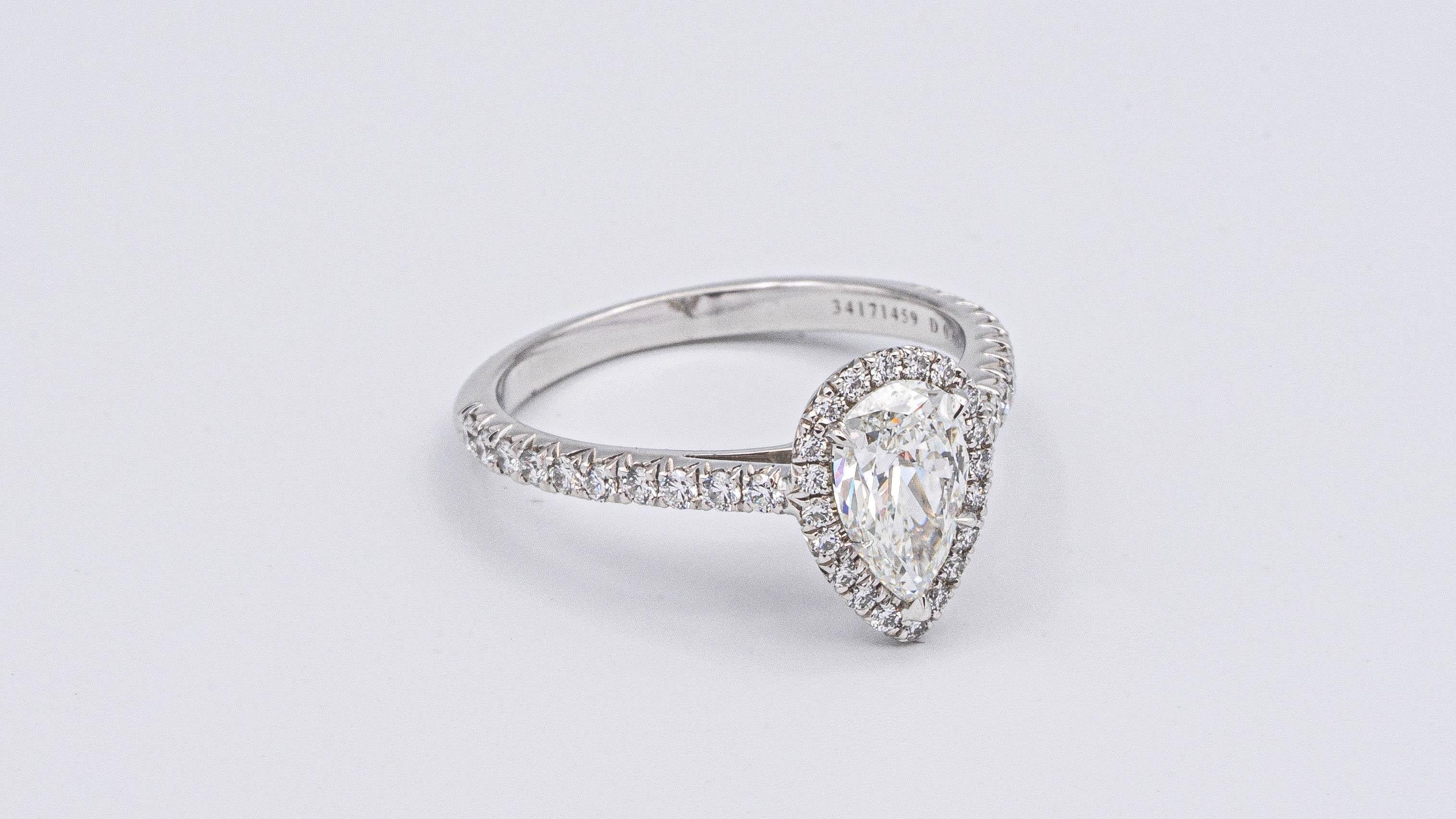 Modern Tiffany & Co. Soleste 1.09 Carat TW G-VS1 Pear Shape Engagement Ring in Platinum