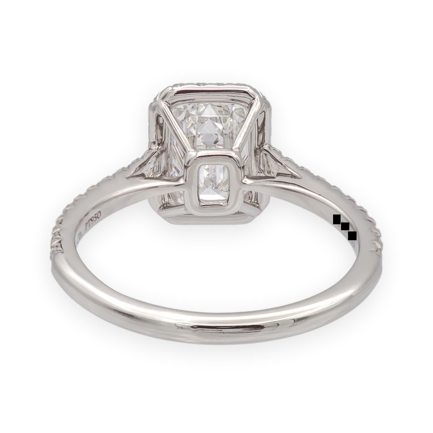 Women's Tiffany & Co. Soleste 1.12 Ct Center Emerald Cut Halo Engagement Ring - F VVS2