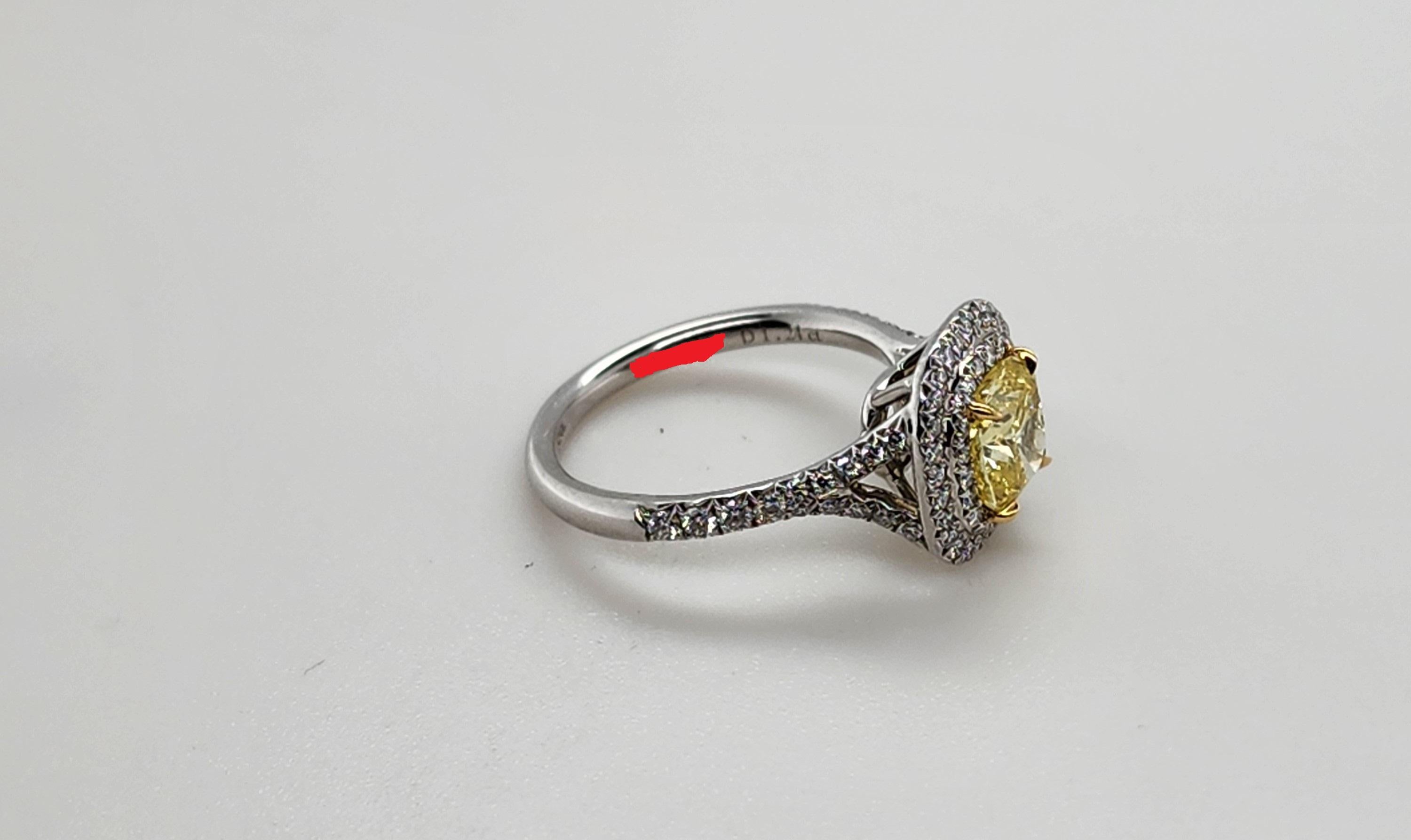 Tiffany & Co. Anello di fidanzamento Soleste con diamante giallo vivo a cuscino da 1,24 carati in vendita 1