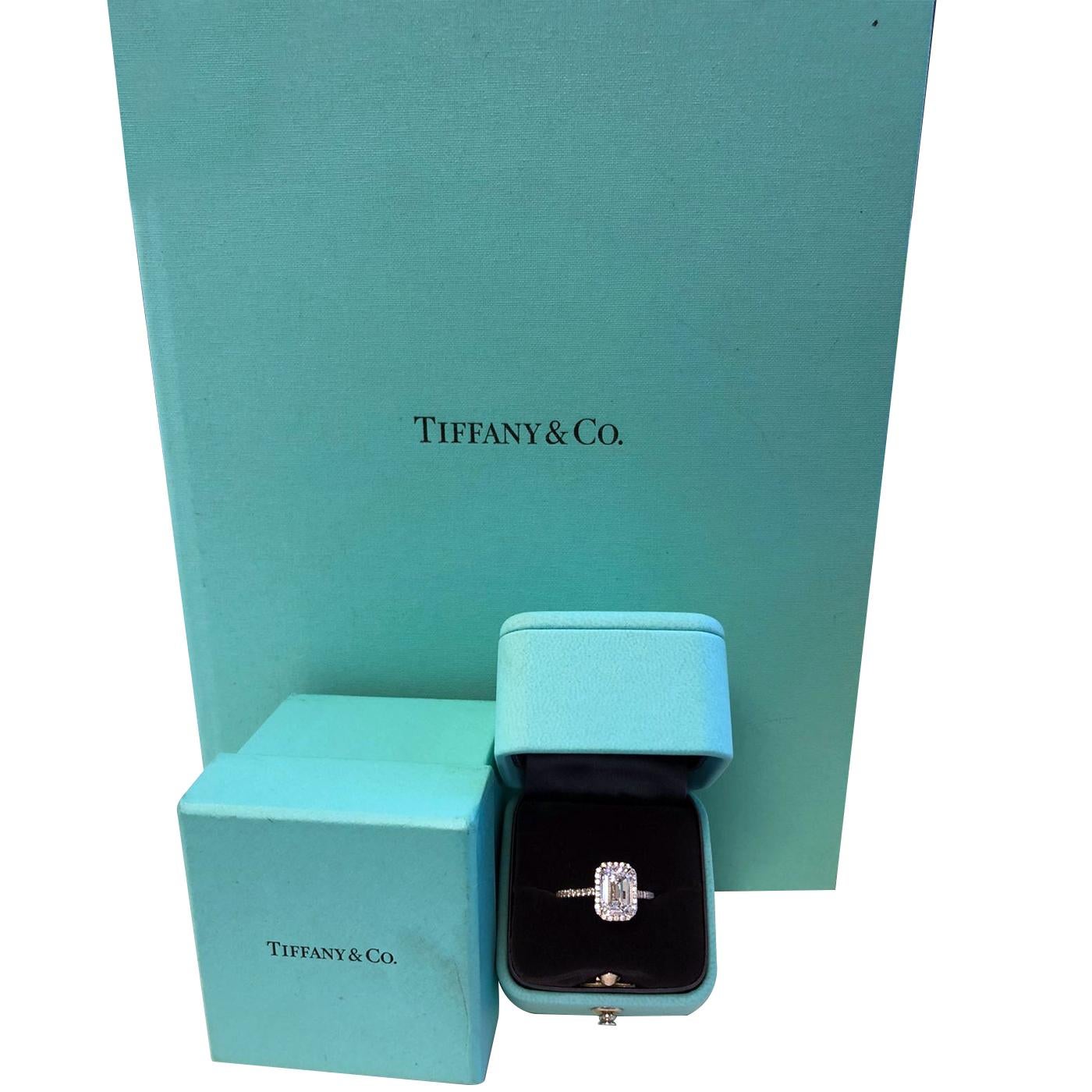 Tiffany & Co Emerald-Cut 2.63carat  Diamond pave  Platinum Engagement Ring 2