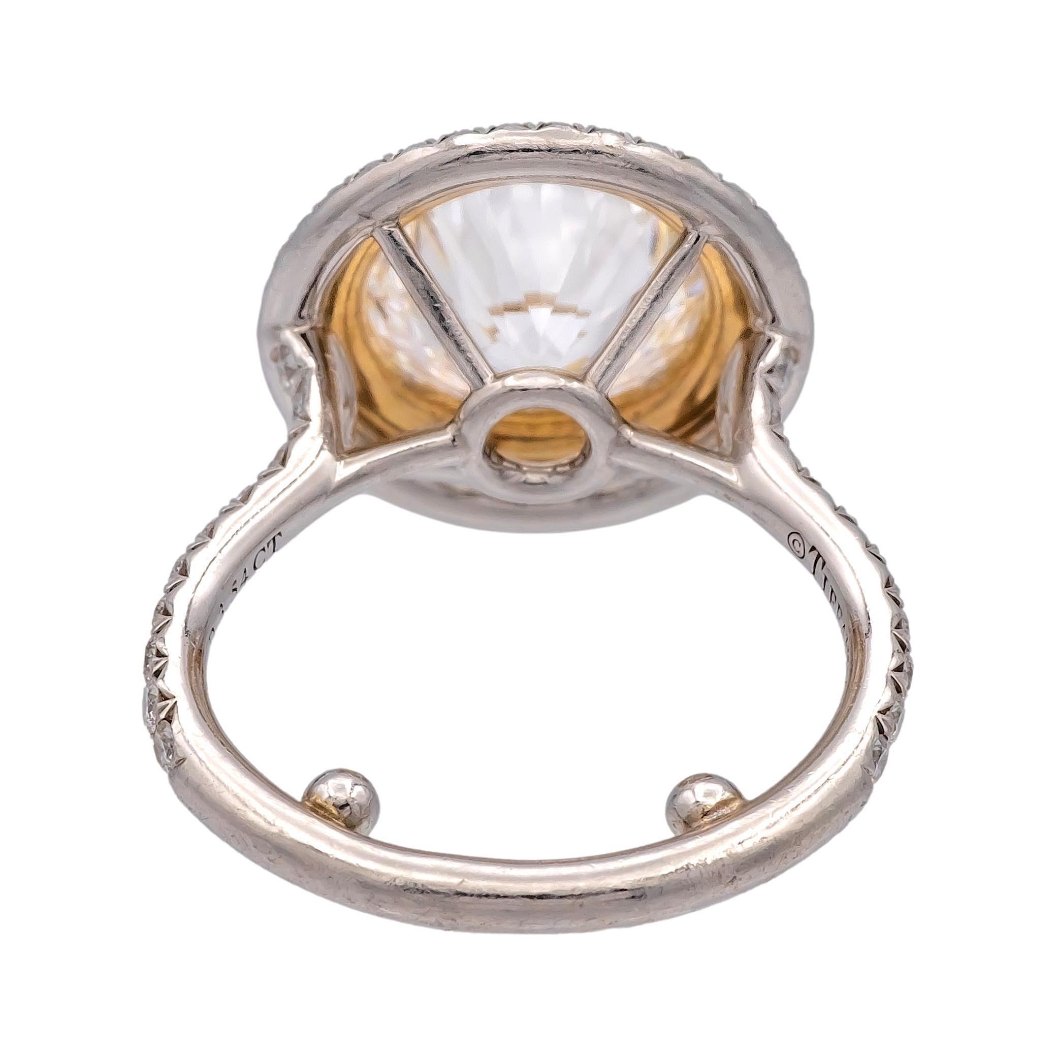 Round Cut Tiffany & Co. Soleste 3.54 Ct F VVS2 Cntr Diamond engagement Ring Pink Diamonds For Sale