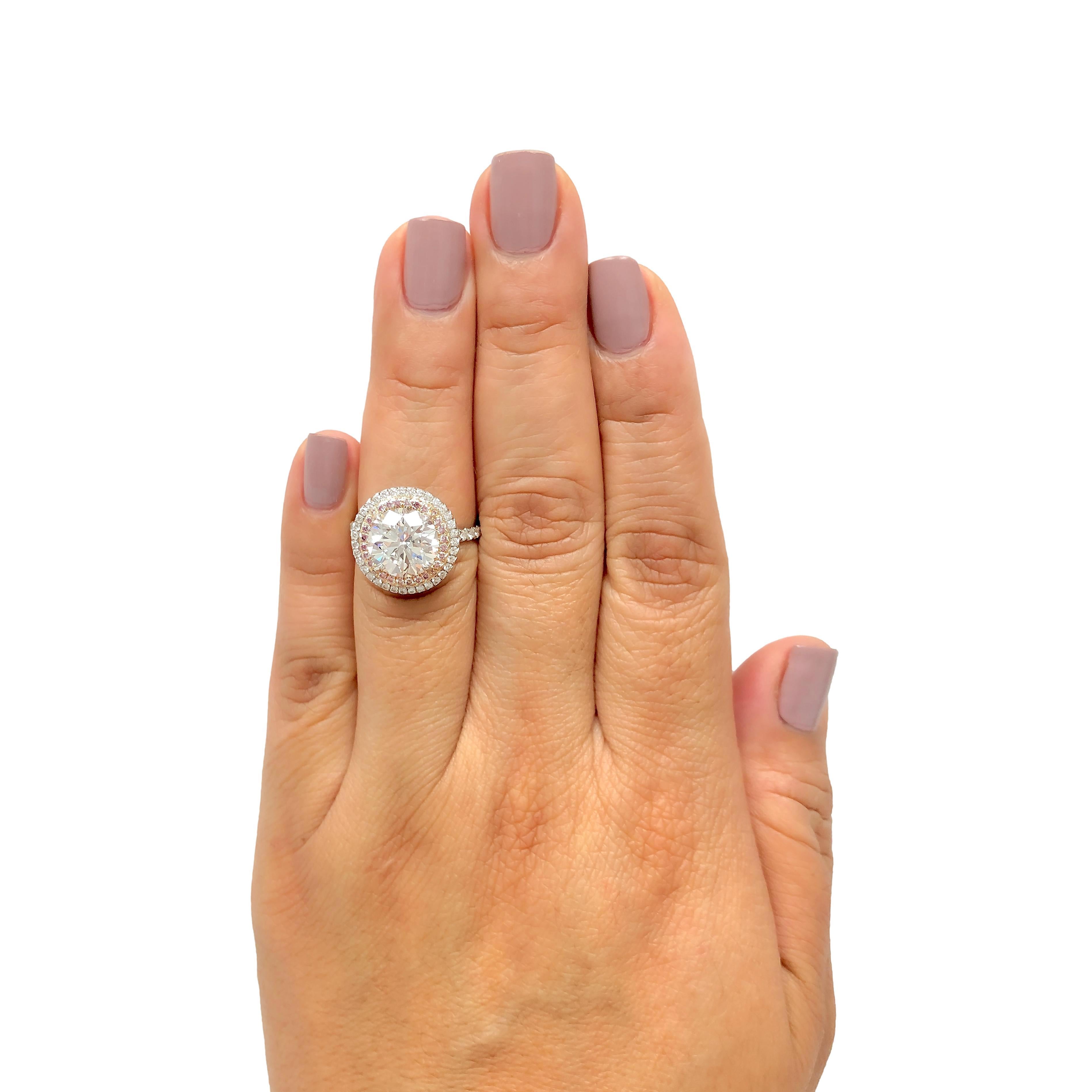Tiffany & Co. Soleste 3.54 Ct F VVS2 Cntr Diamond engagement Ring Pink Diamonds For Sale 3