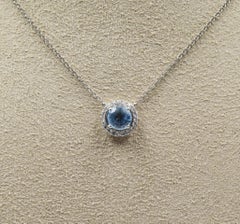 Tiffany & Co. Soleste Aquamarin-Anhänger in Platin mit Diamanthalo