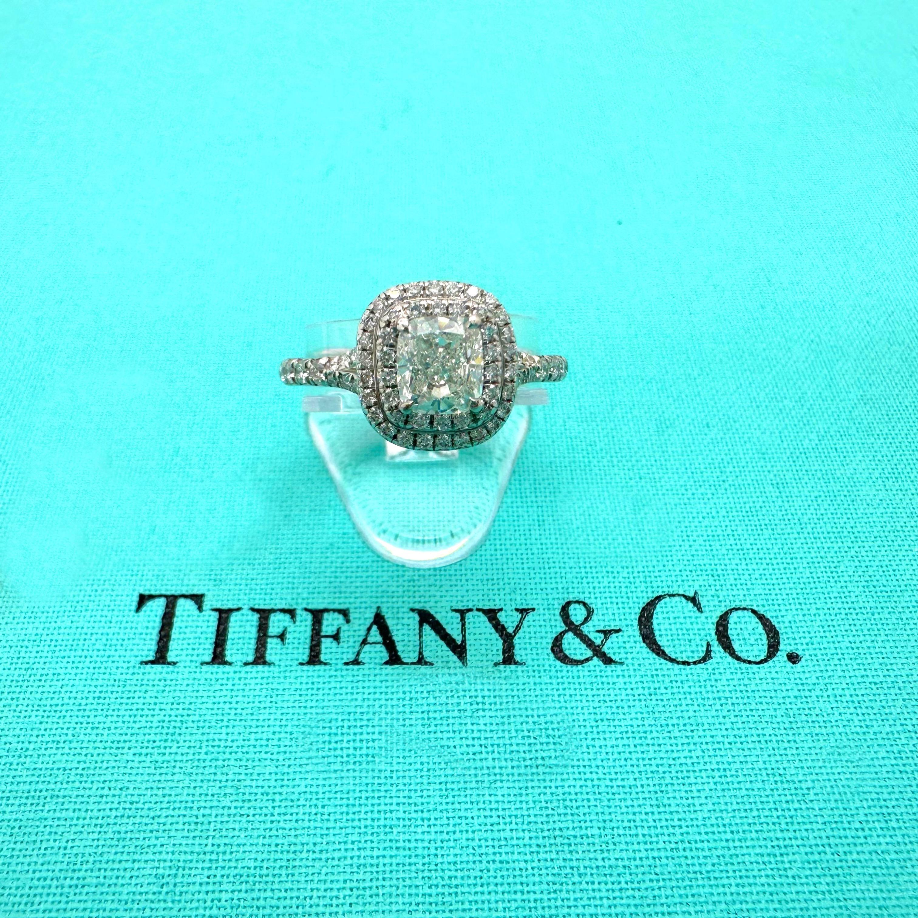 Tiffany & Co Soleste Cushion 0.74 cts F VVS1 Diamond Engagement Ring Platinum For Sale 8