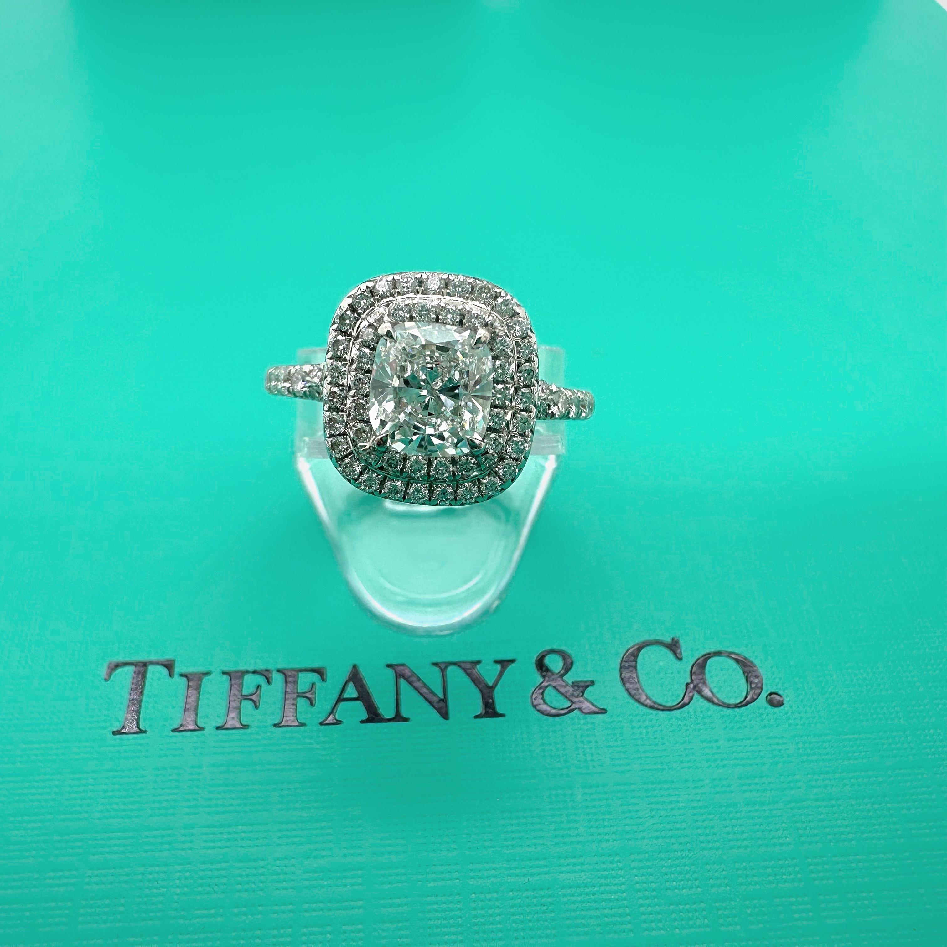 Tiffany & Co Soleste Cushion 1.03 cts E VVS1 Diamond Engagement Ring Platinum For Sale 7