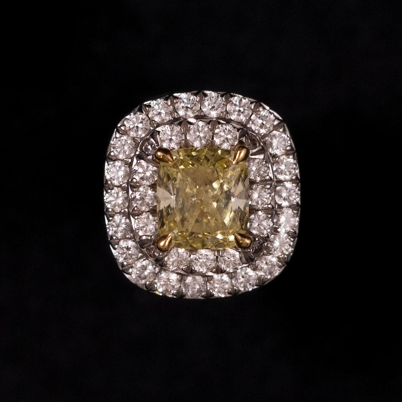 Taglio cuscino Tiffany & Co. Orecchini Soleste con diamanti gialli a grappolo in oro platino in vendita