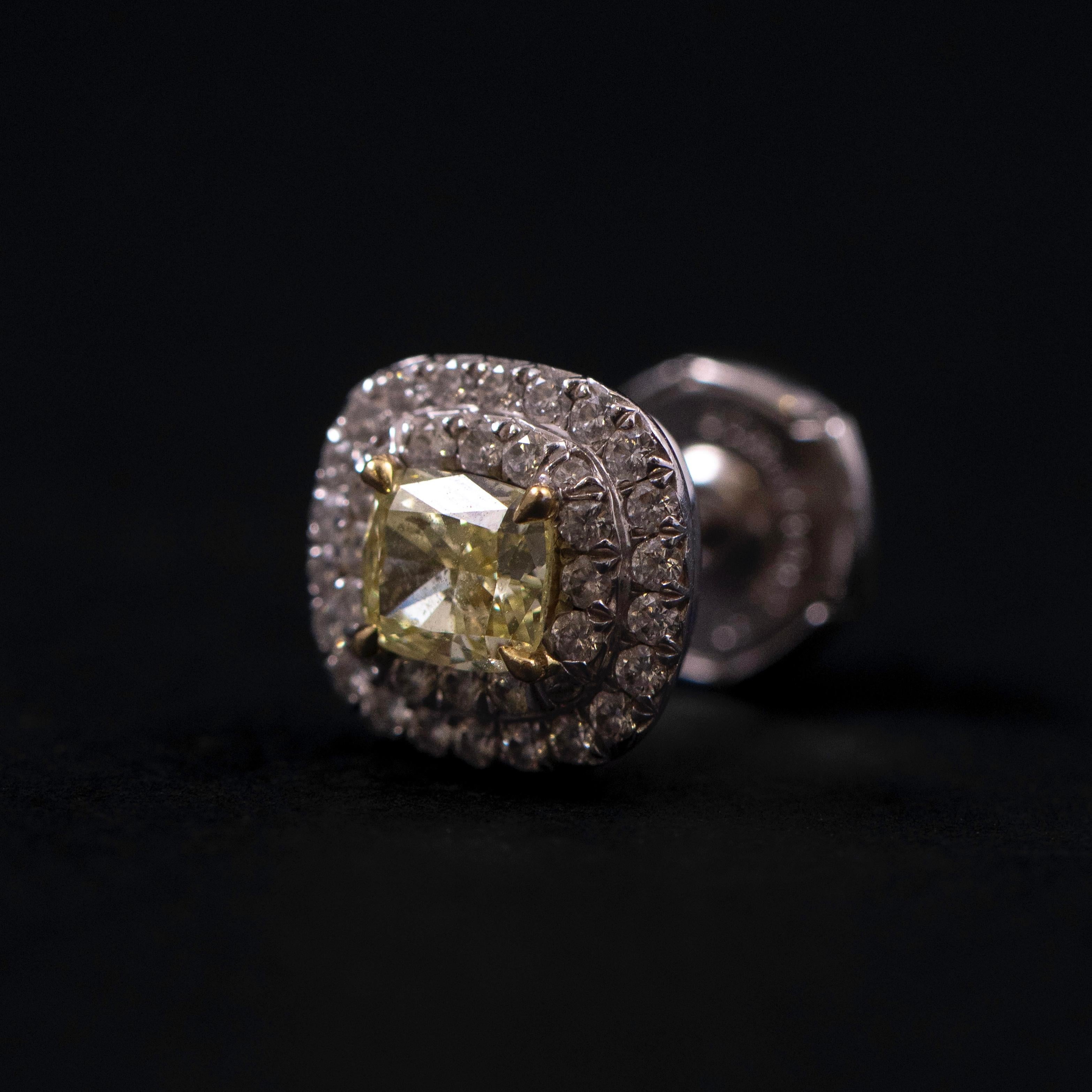 Tiffany & Co. Orecchini Soleste con diamanti gialli a grappolo in oro platino In condizioni buone in vendita a Lisbon, PT