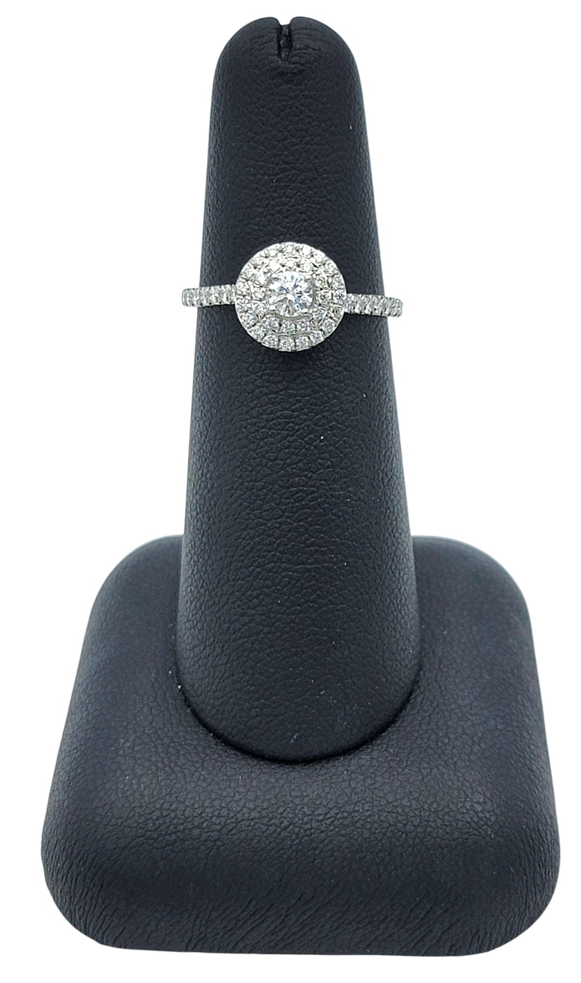 Tiffany & Co. Anillo de compromiso Soleste con doble halo de diamantes en platino pulido en venta 4