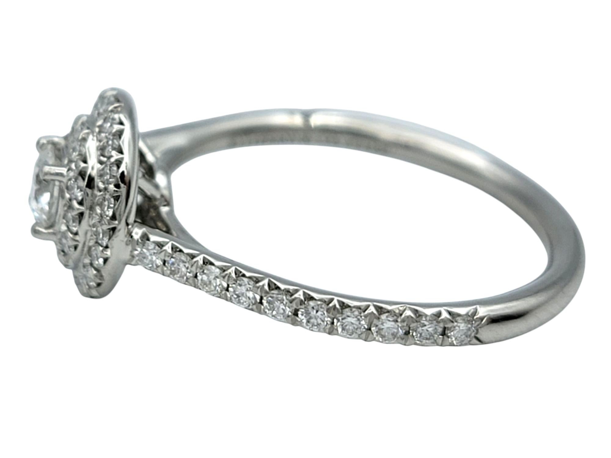 Tiffany & Co. Anillo de compromiso Soleste con doble halo de diamantes en platino pulido en Bueno estado para la venta en Scottsdale, AZ