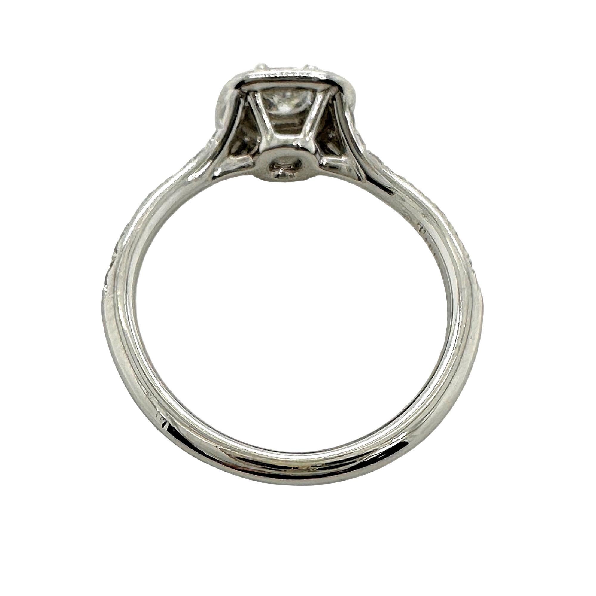 Tiffany & Co., bague de fiançailles Soleste à double rangée de diamants taille coussin 0,54 carat en vente 7