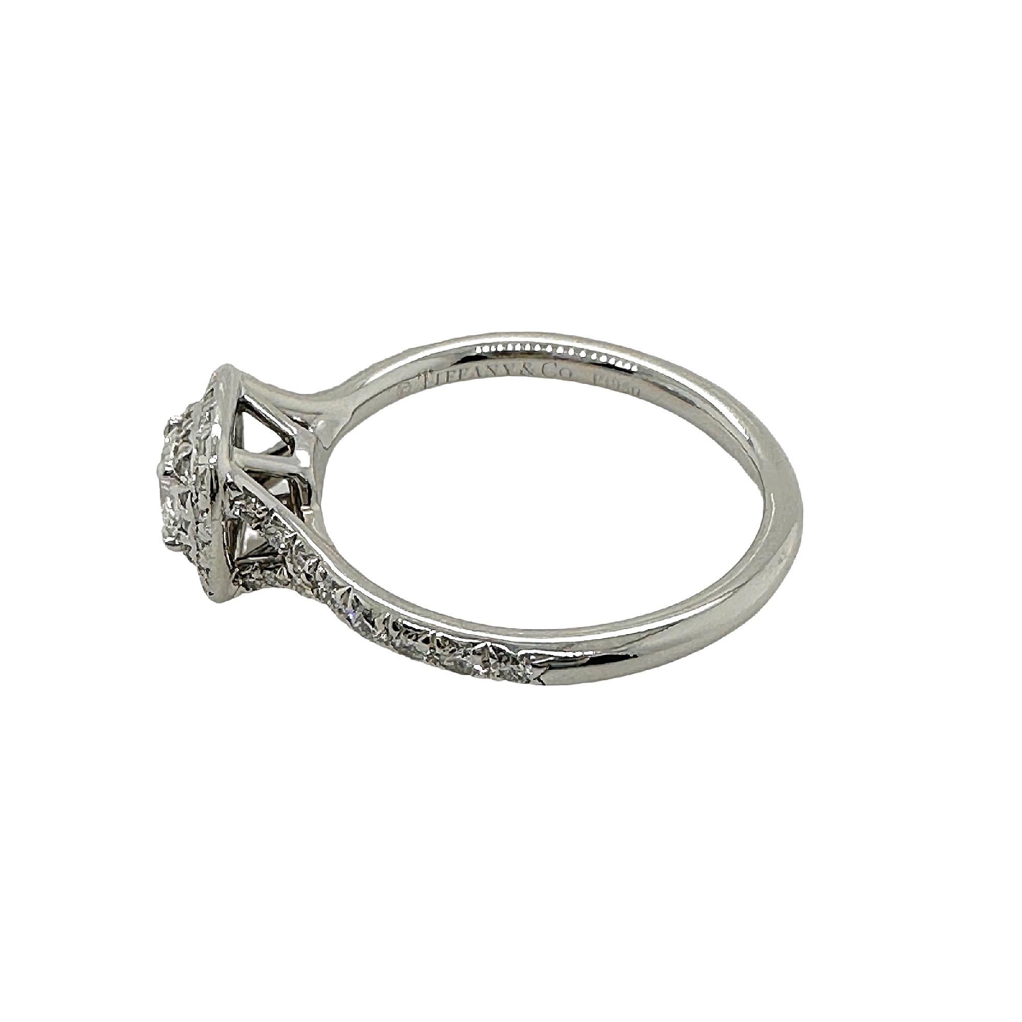 Tiffany & Co., bague de fiançailles Soleste à double rangée de diamants taille coussin 0,54 carat en vente 8