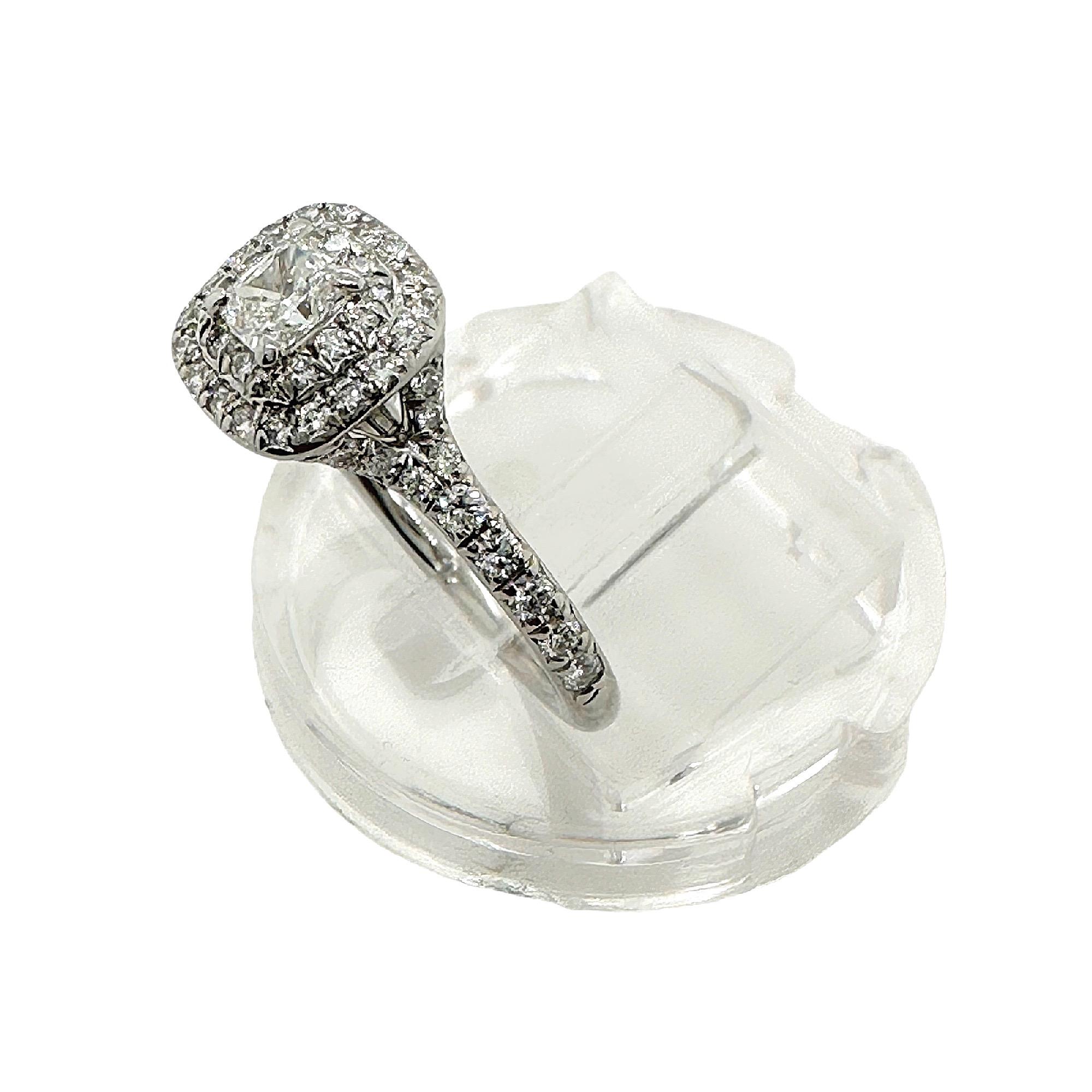 Tiffany & Co., bague de fiançailles Soleste à double rangée de diamants taille coussin 0,54 carat en vente 4