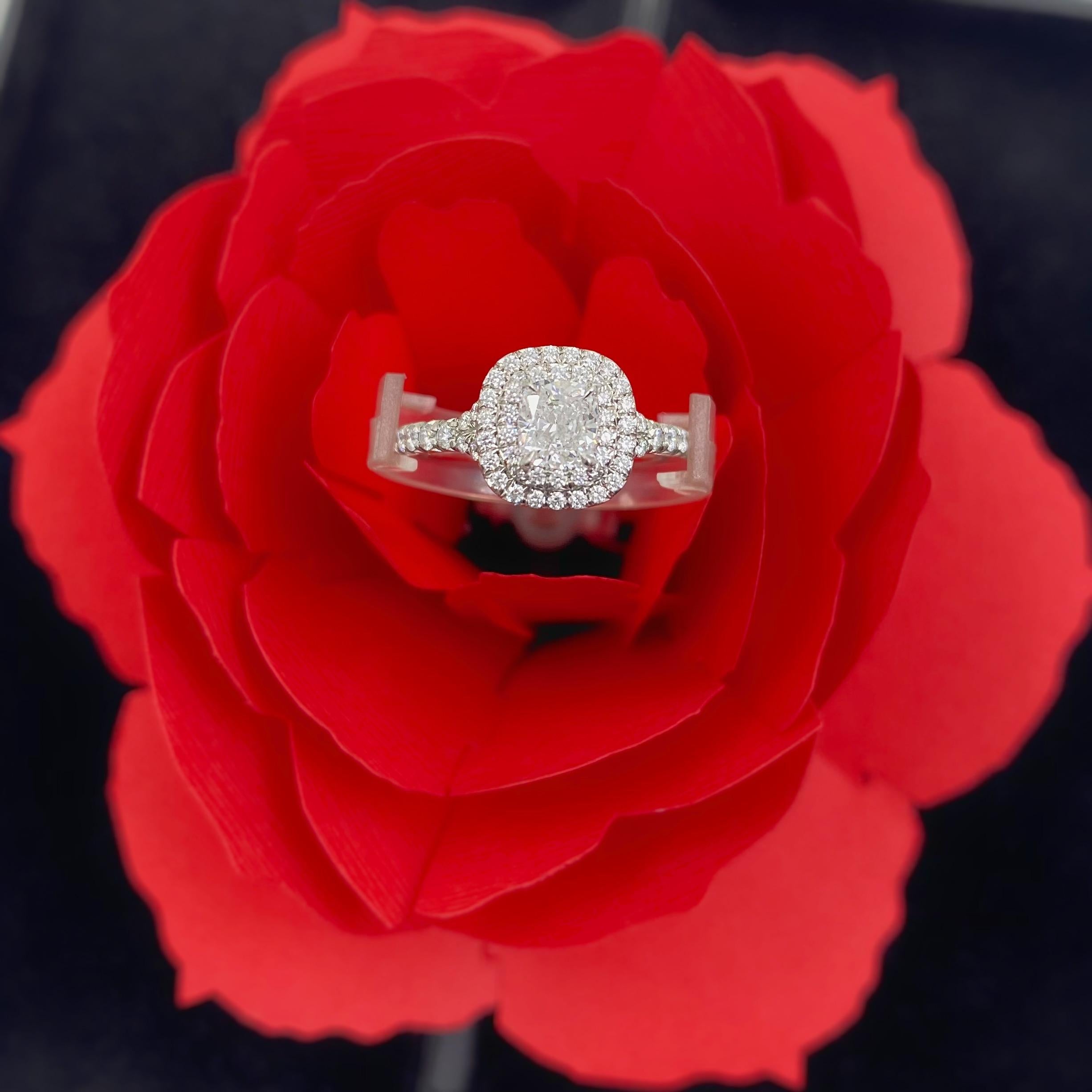 Tiffany & Co. Soleste Soleste Verlobungsring Platin mit 0,76 Karat Diamant im Doppel-Kissen-Schliff 5