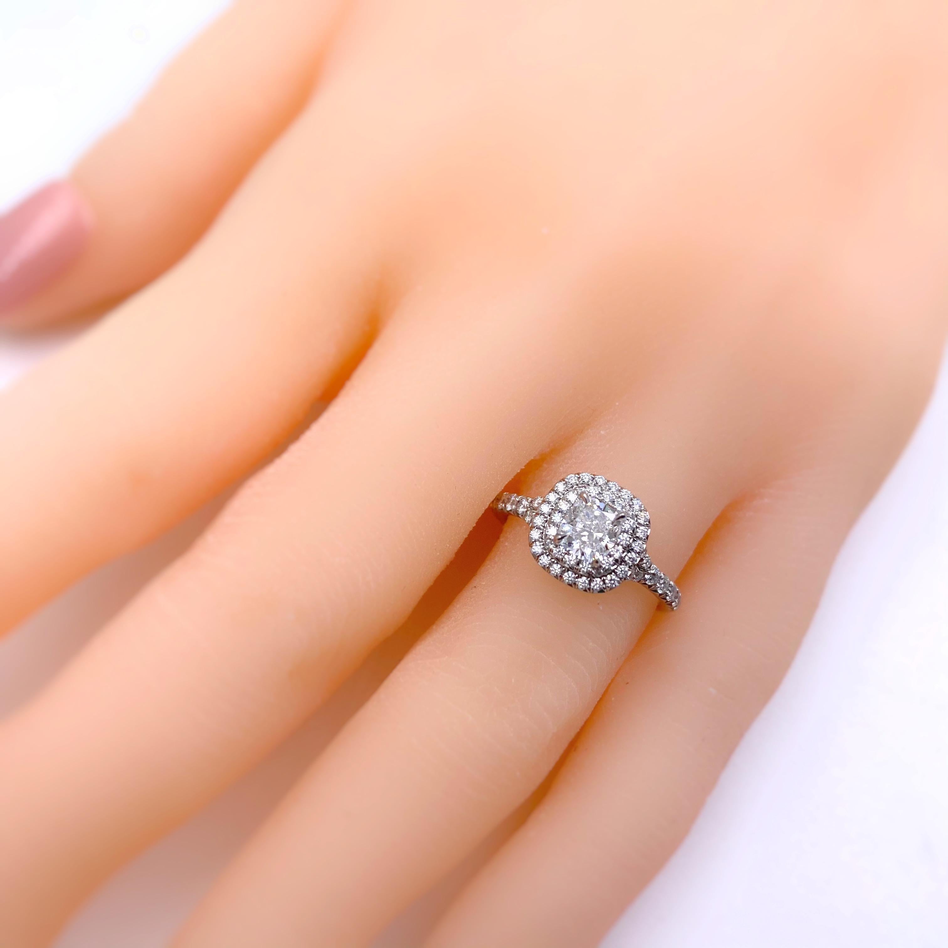 Tiffany & Co. Soleste Soleste Verlobungsring Platin mit 0,76 Karat Diamant im Doppel-Kissen-Schliff 2