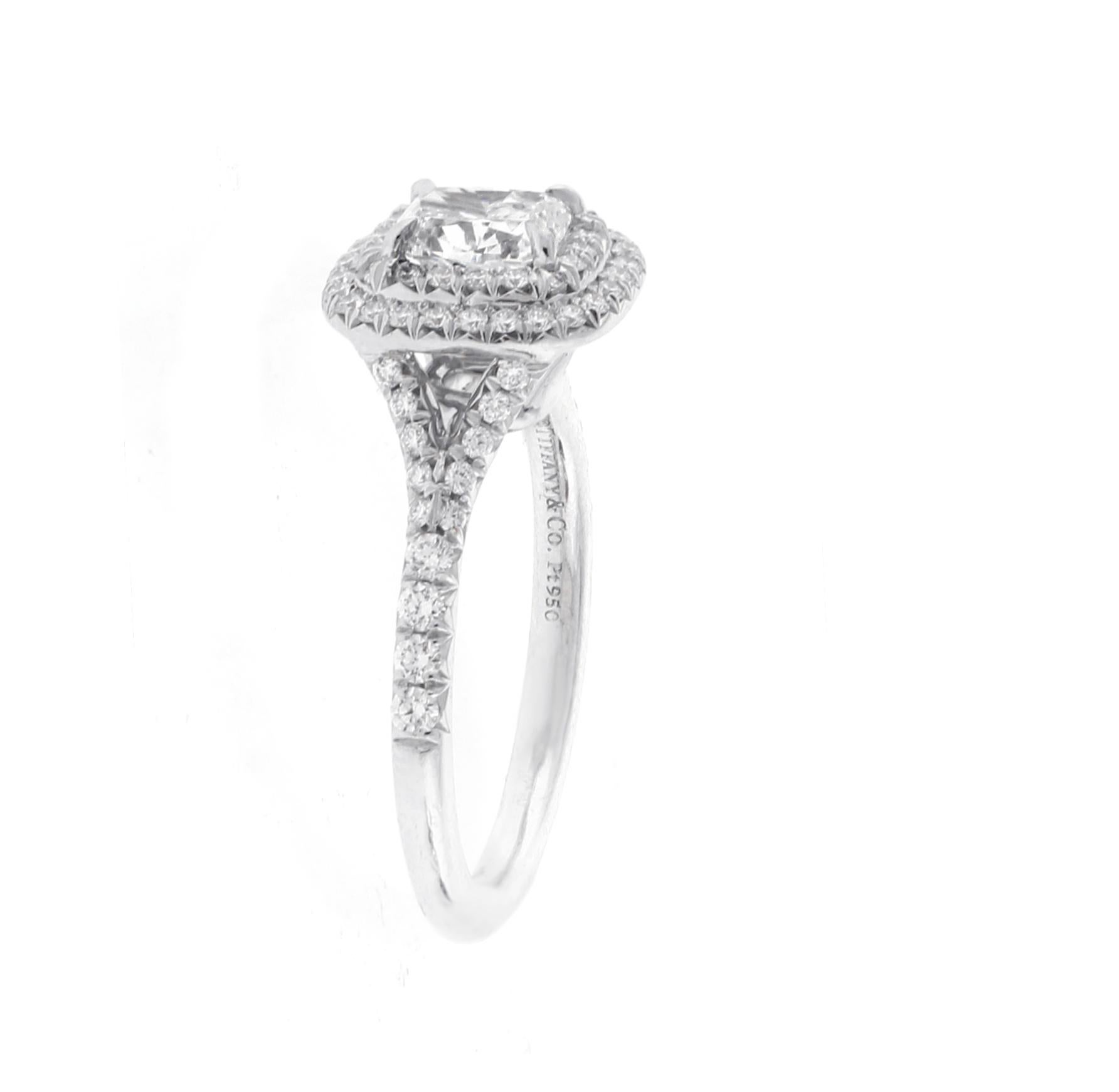 Taglio cuscino Anello di fidanzamento con diamanti a doppia fila Tiffany & Co. in vendita