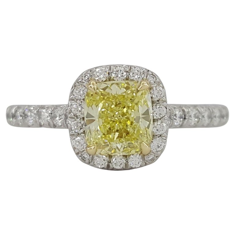 Tiffany and Co. Ausgefallener intensiv gelber Diamant-Halo-Ring im Angebot  bei 1stDibs