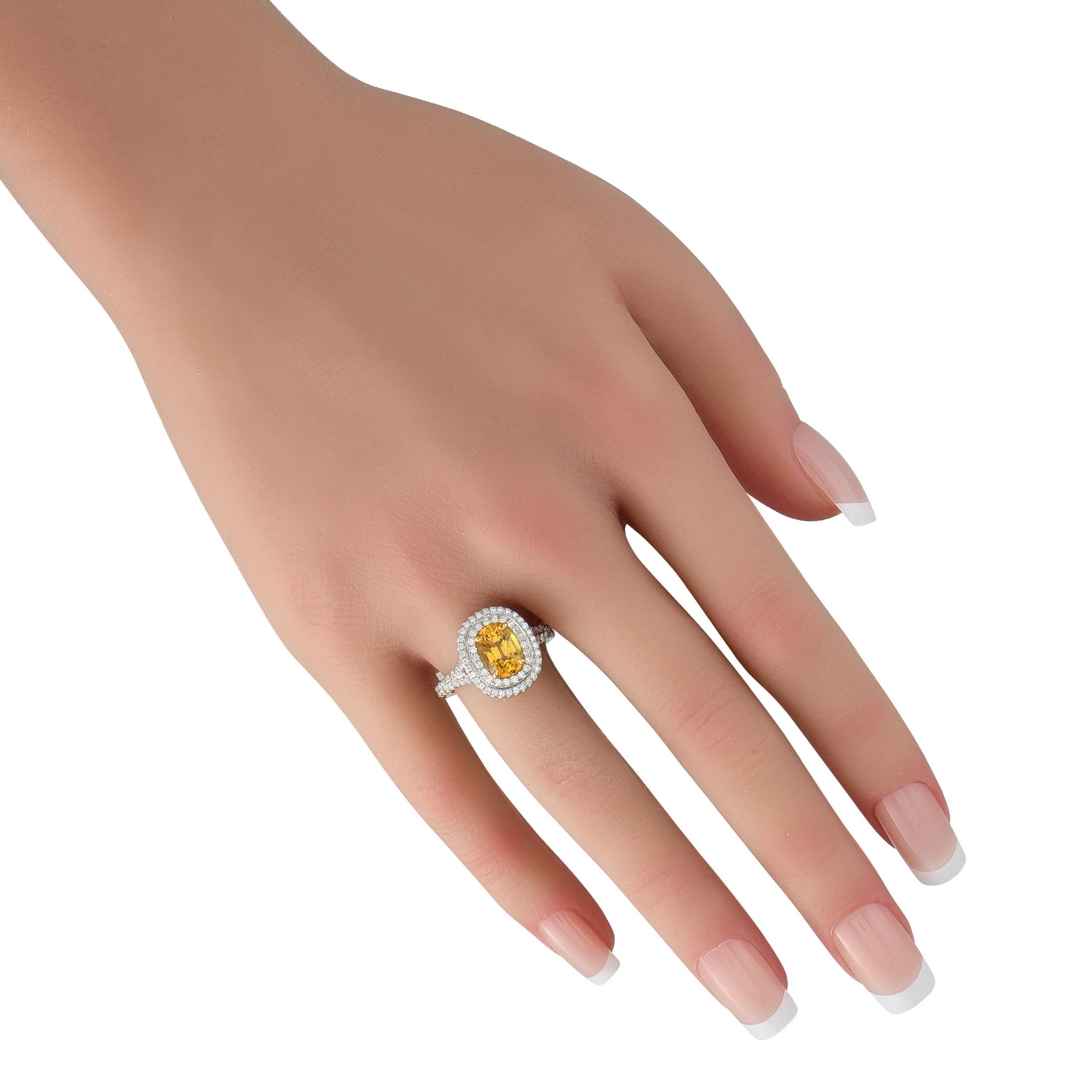 Taglio rotondo Tiffany & Co. Anello Soleste in platino con diamanti e zaffiri da 0,80 carati in vendita