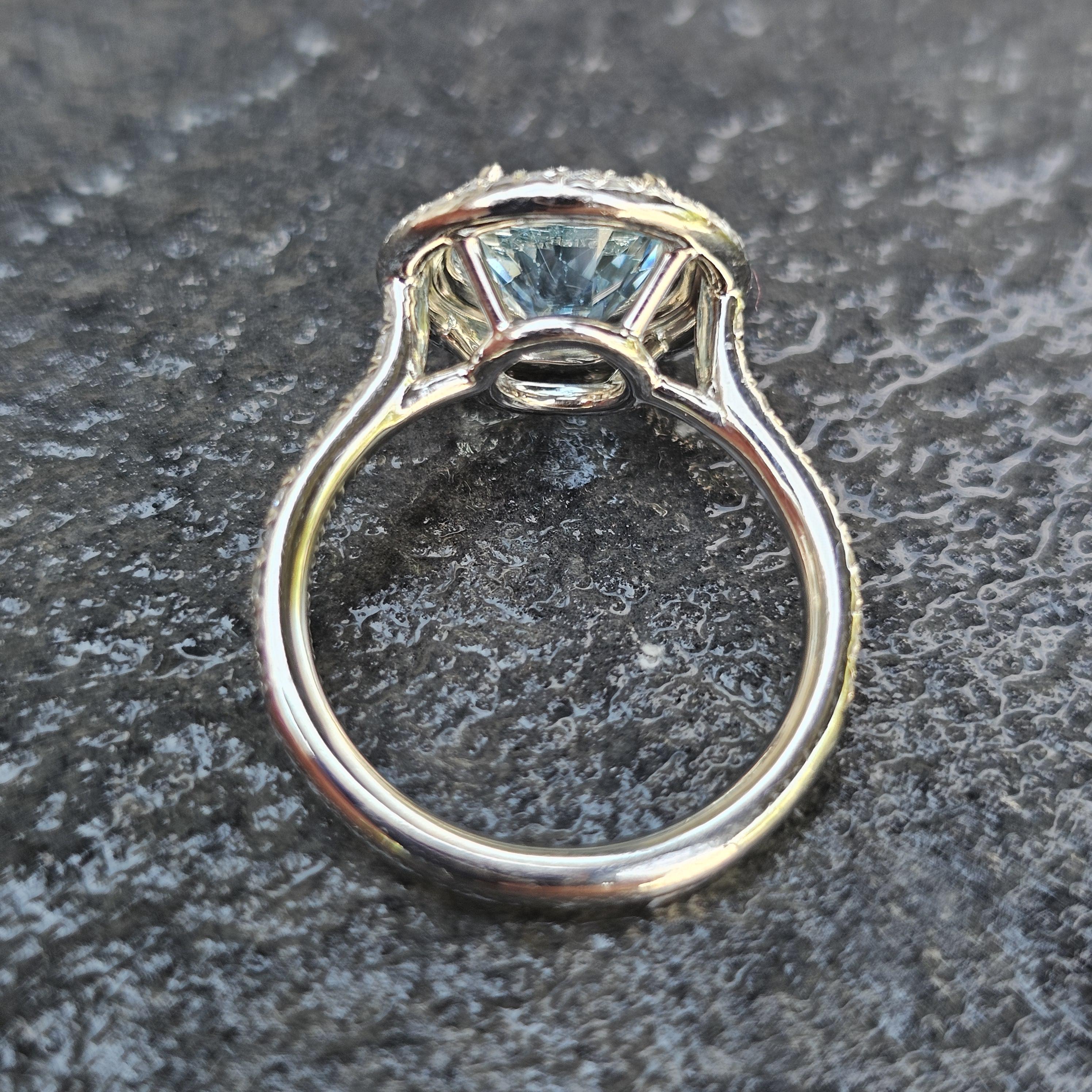 Tiffany & Co. Bague Soleste en platine avec aigue-marine ronde de 8 mm de diamètre sz 6 Pour femmes en vente