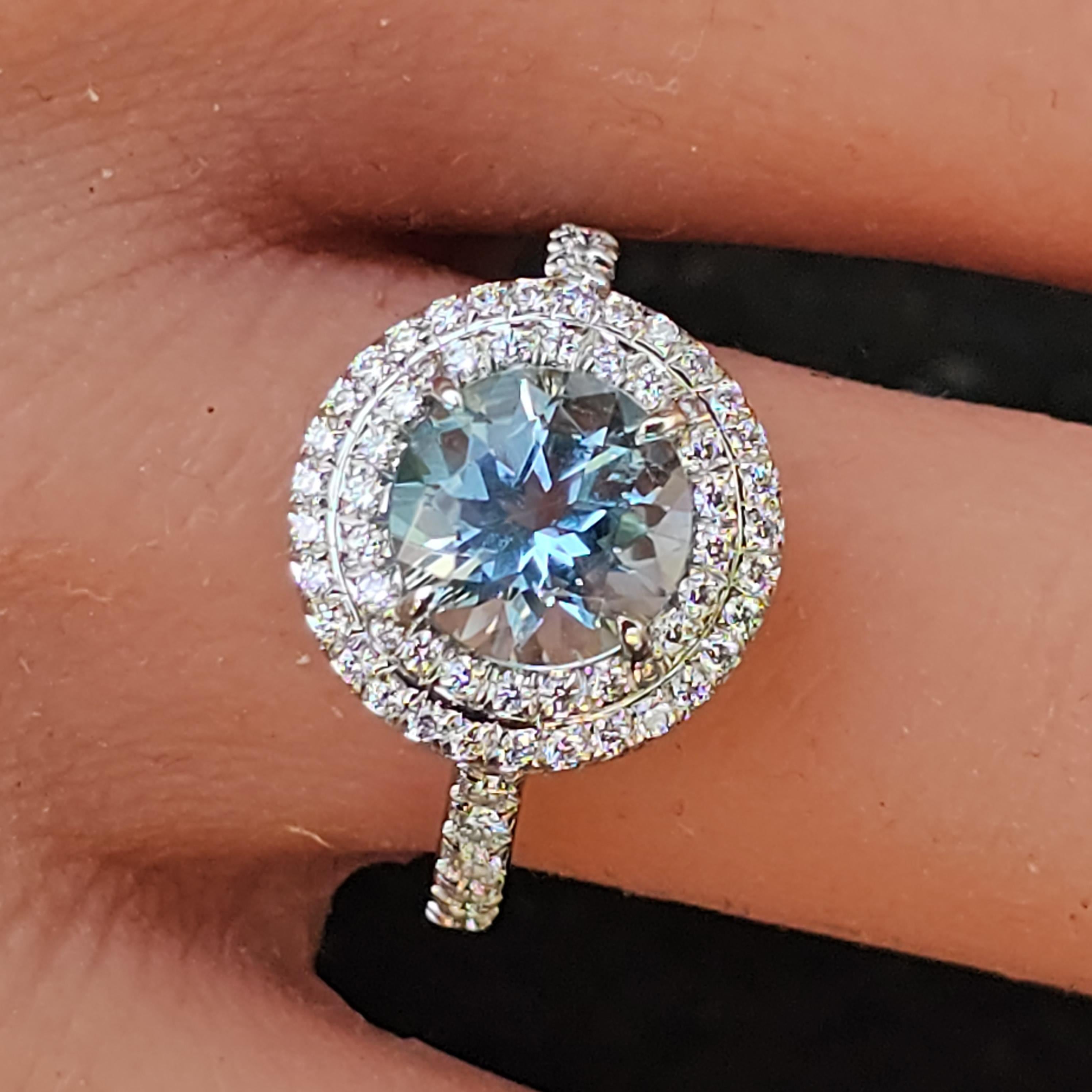 Tiffany & Co. Bague Soleste en platine avec aigue-marine ronde de 8 mm de diamètre sz 6 en vente 2