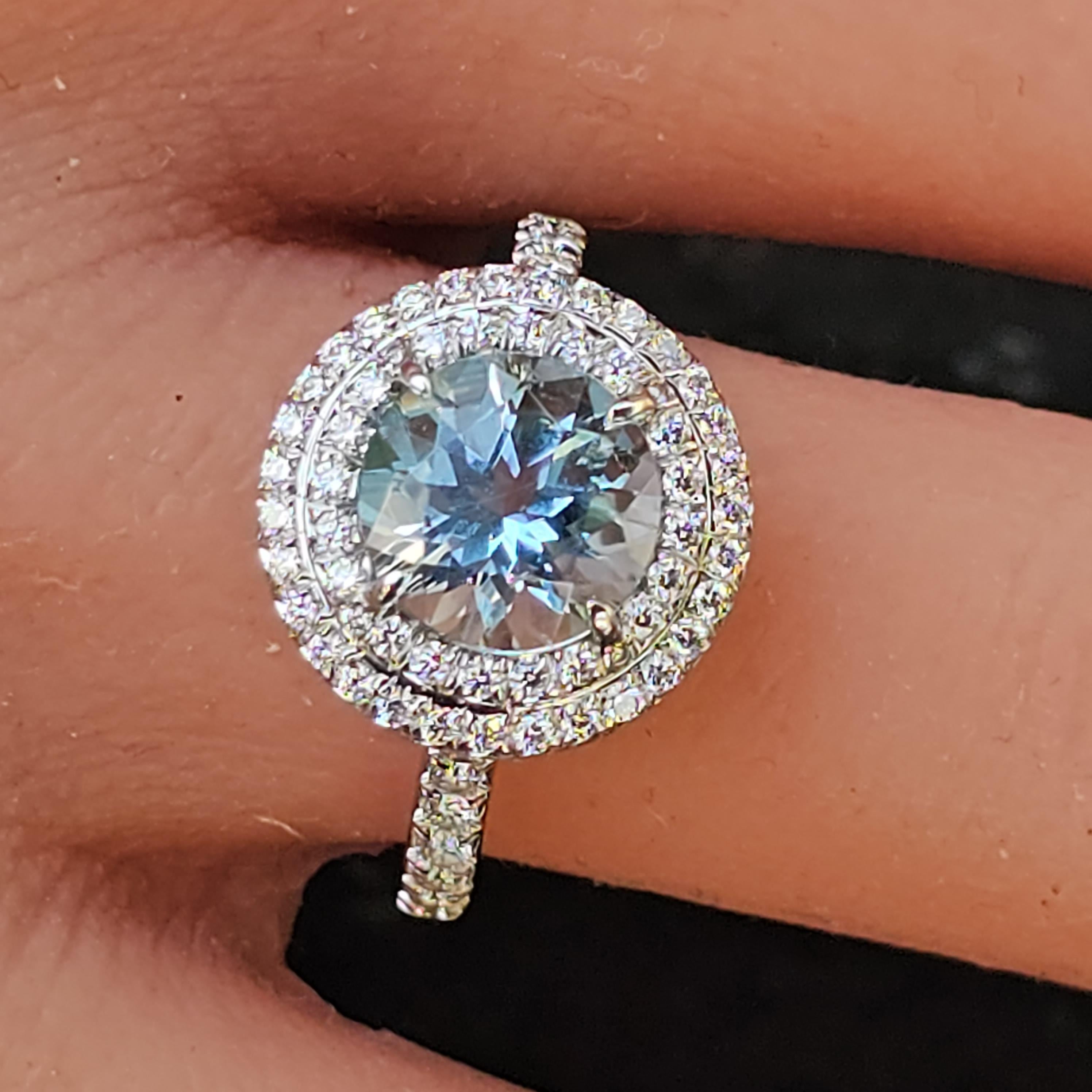 Tiffany & Co. Bague Soleste en platine avec aigue-marine ronde de 8 mm de diamètre sz 6 en vente 3