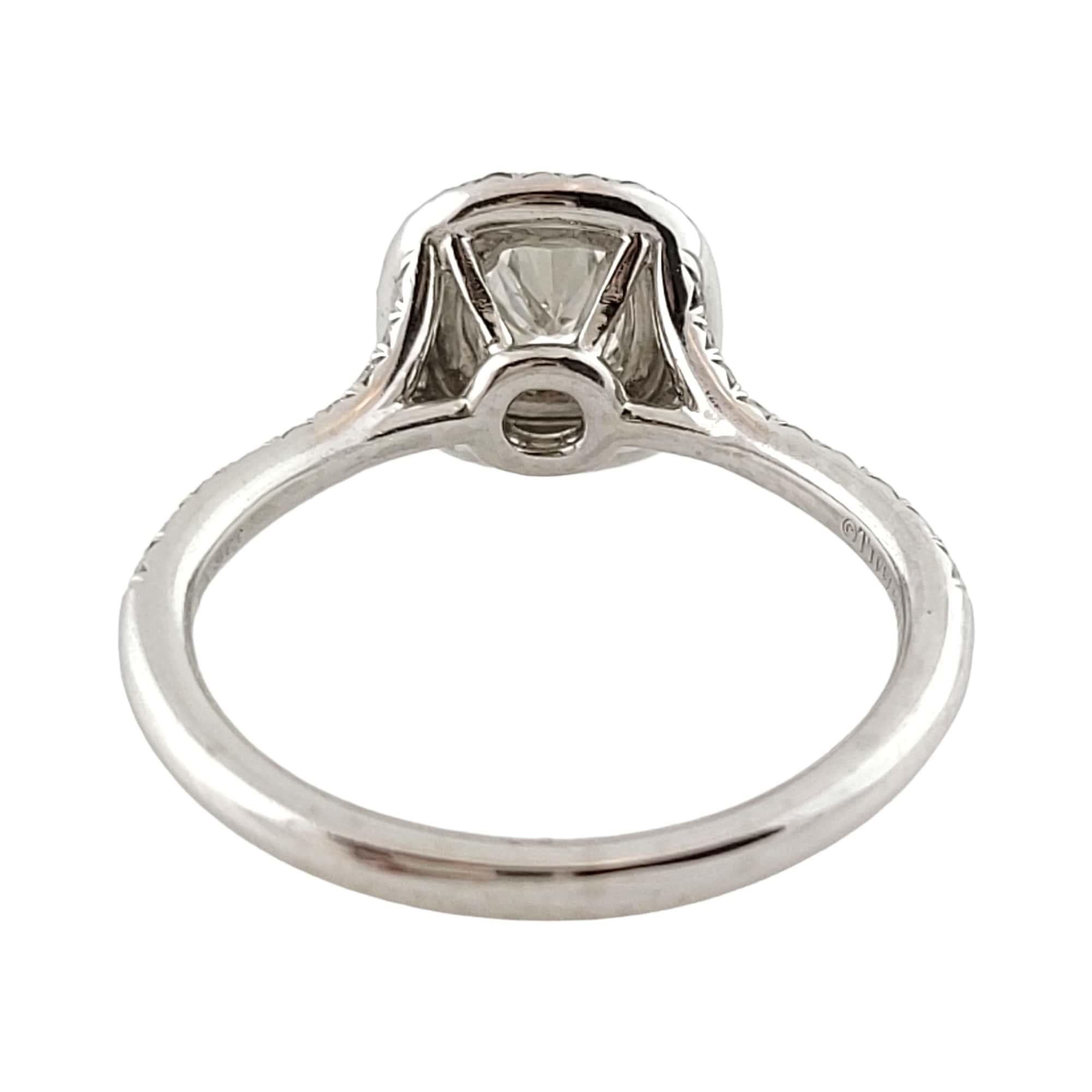 Tiffany & Co. Soleste, bague de fiançailles double halo de diamants taille coussin en platine 1