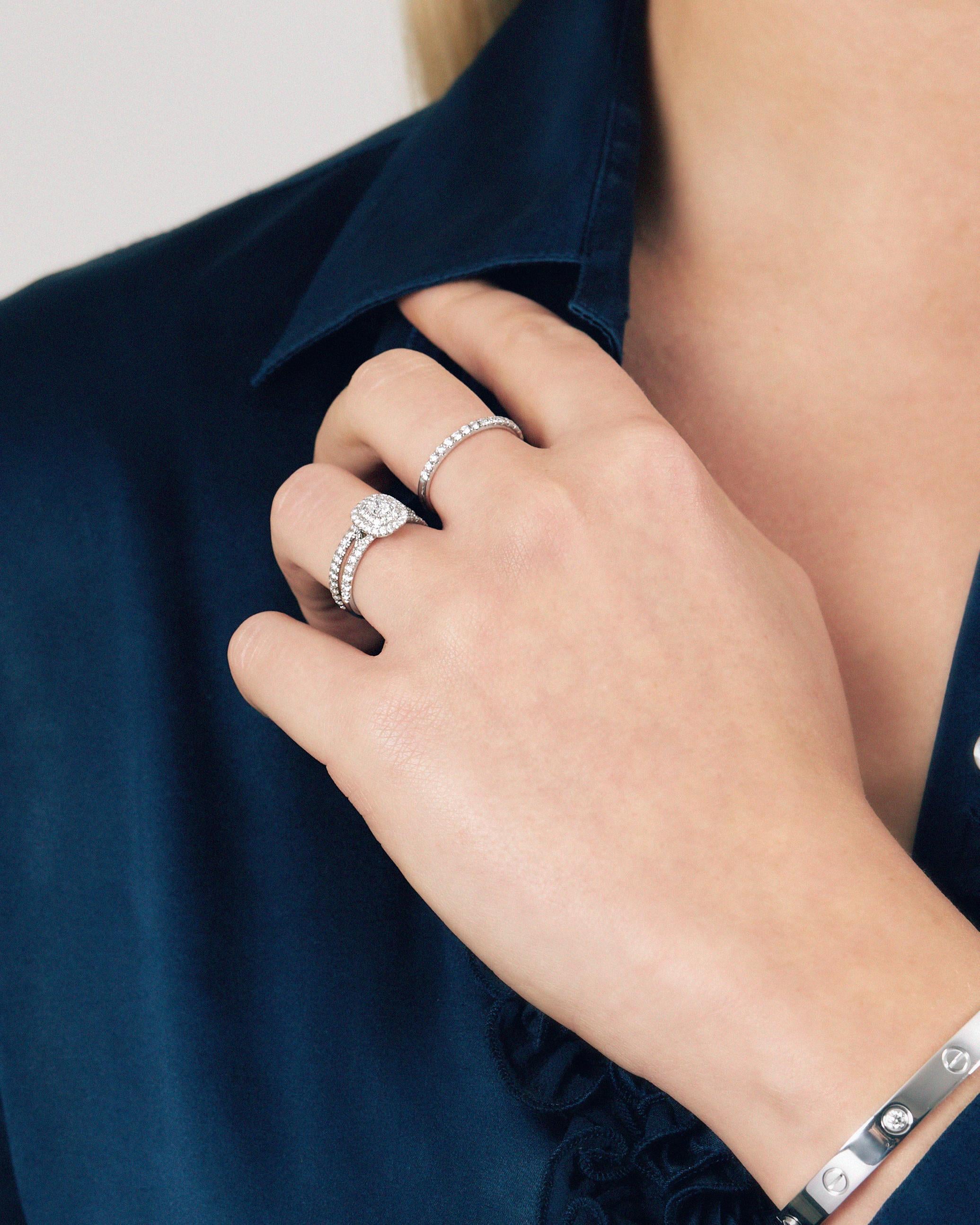 Tiffany & Co. Soleste Platin Halbdiamantband (Brillantschliff) im Angebot