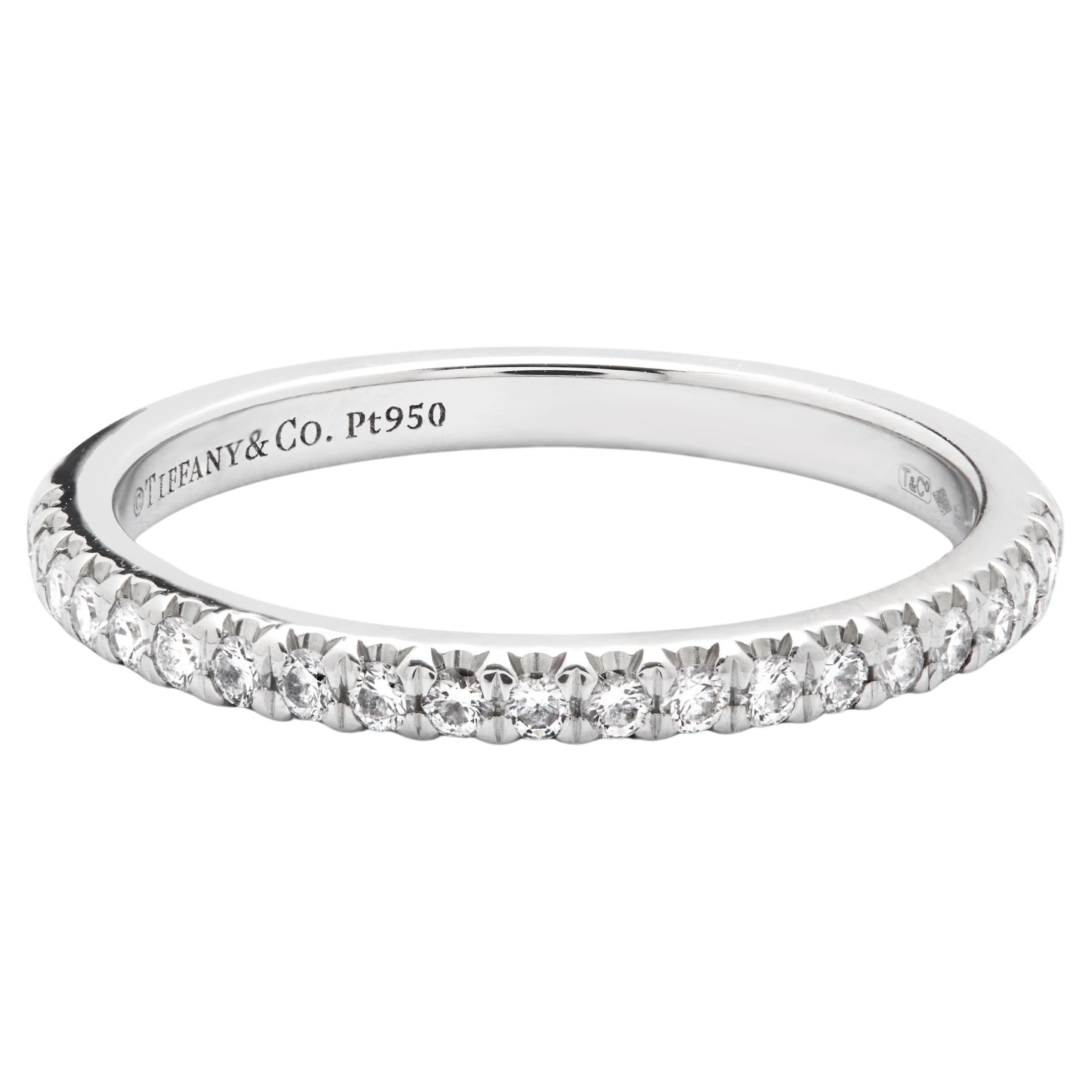 Tiffany 
Co. Soleste Platin Halbdiamantband im Angebot