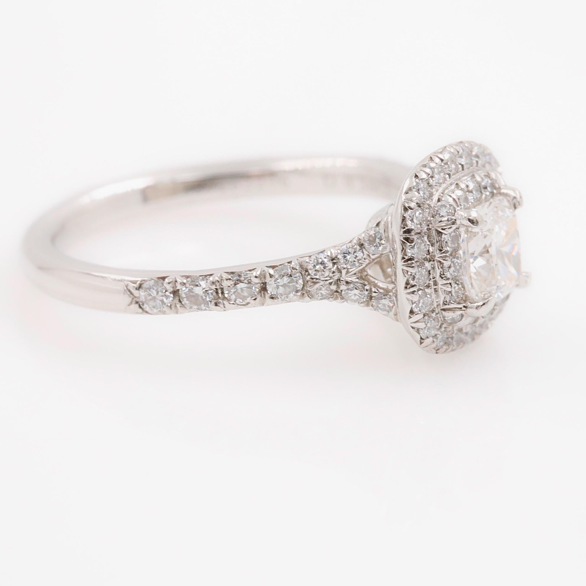 Tiffany & Co. Soleste Round Diamond 0.64 Carat Ring in Platinum Papers im Zustand „Hervorragend“ in San Diego, CA