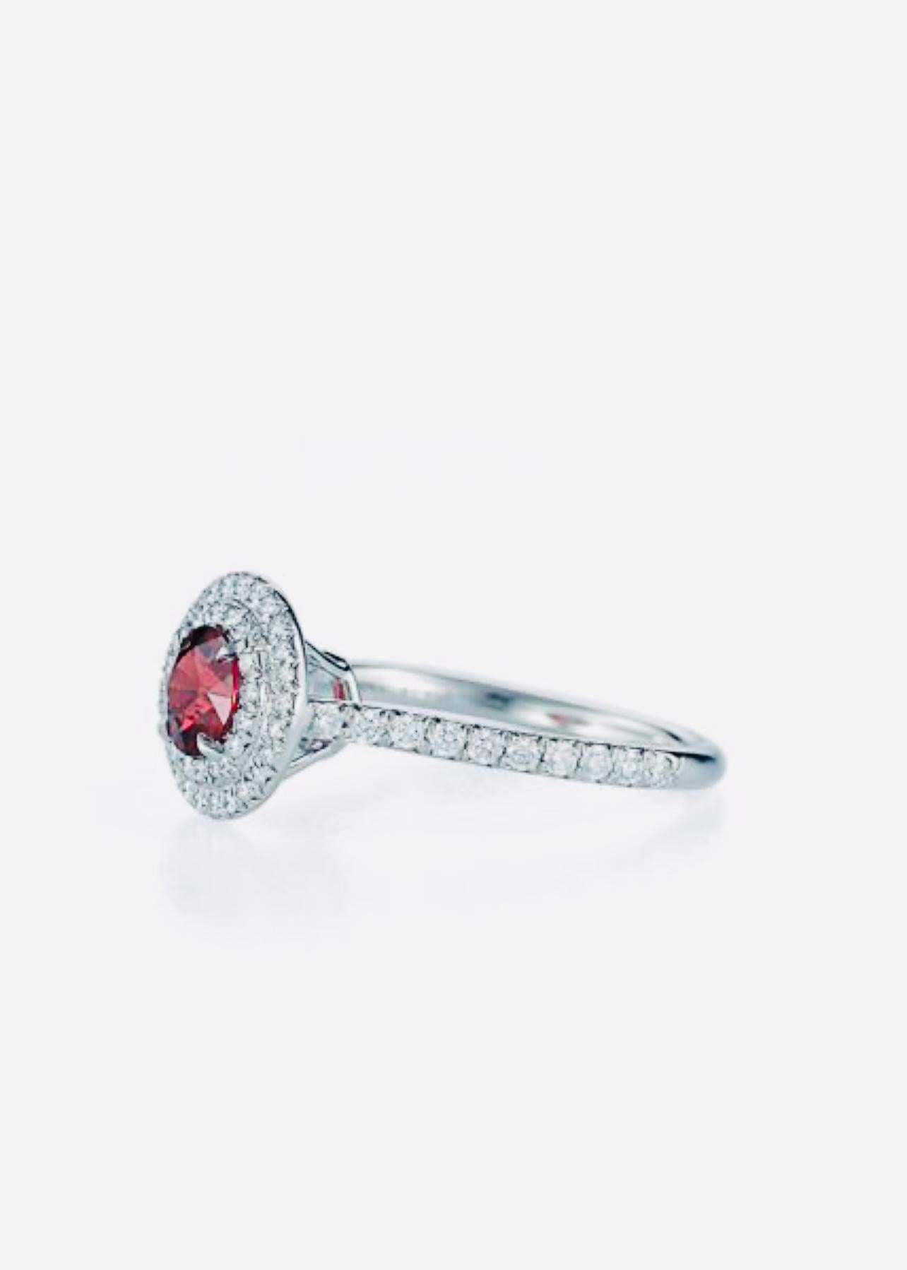 Taille ronde Tiffany & Co Soleste rubis et diamants en platine. en vente