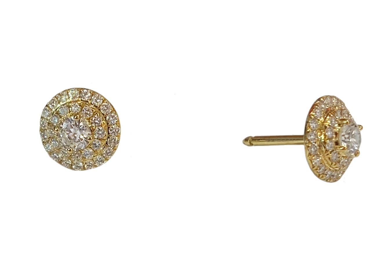 Mint condition 
Yellow Gold  with diamonds
Two round brilliant center diamonds, carat total weight .30, color D-J, clarity IF-SI1
Other round brilliant diamonds, carat total weight .30
Dimension: 8.5mm
Comes with Tiffany box
Retail: $6800