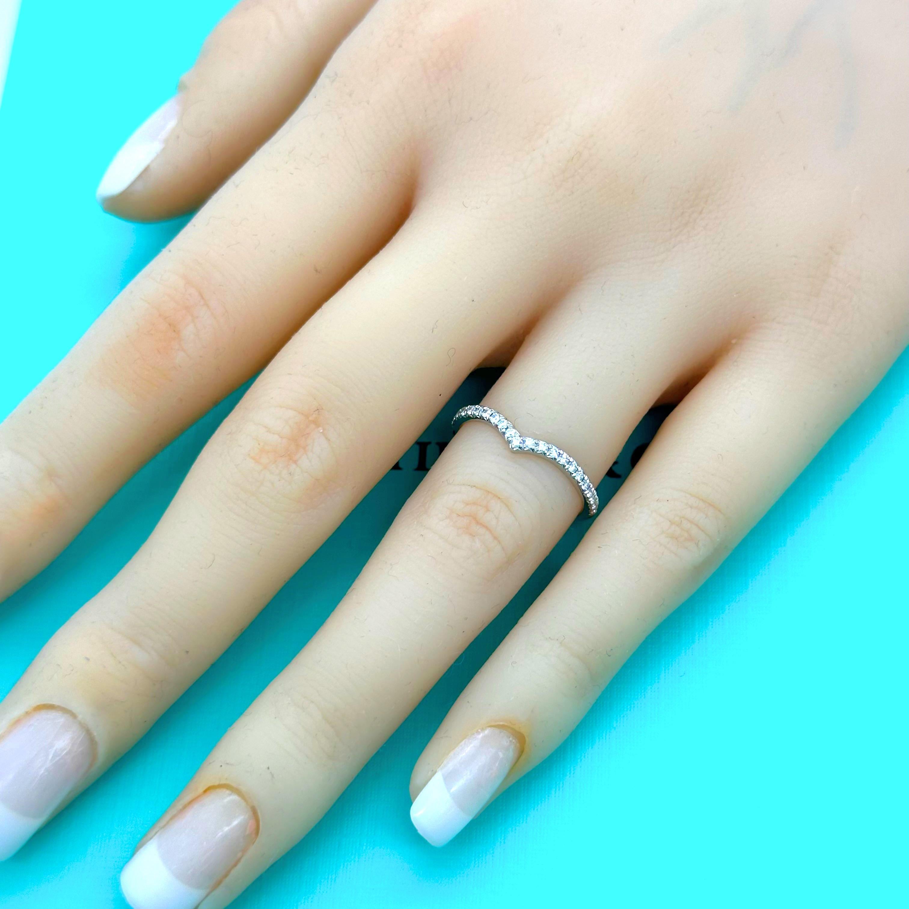 Tiffany & Co. Soleste V Ring with Diamonds 0.17n tcw in Platinum Size 5 6