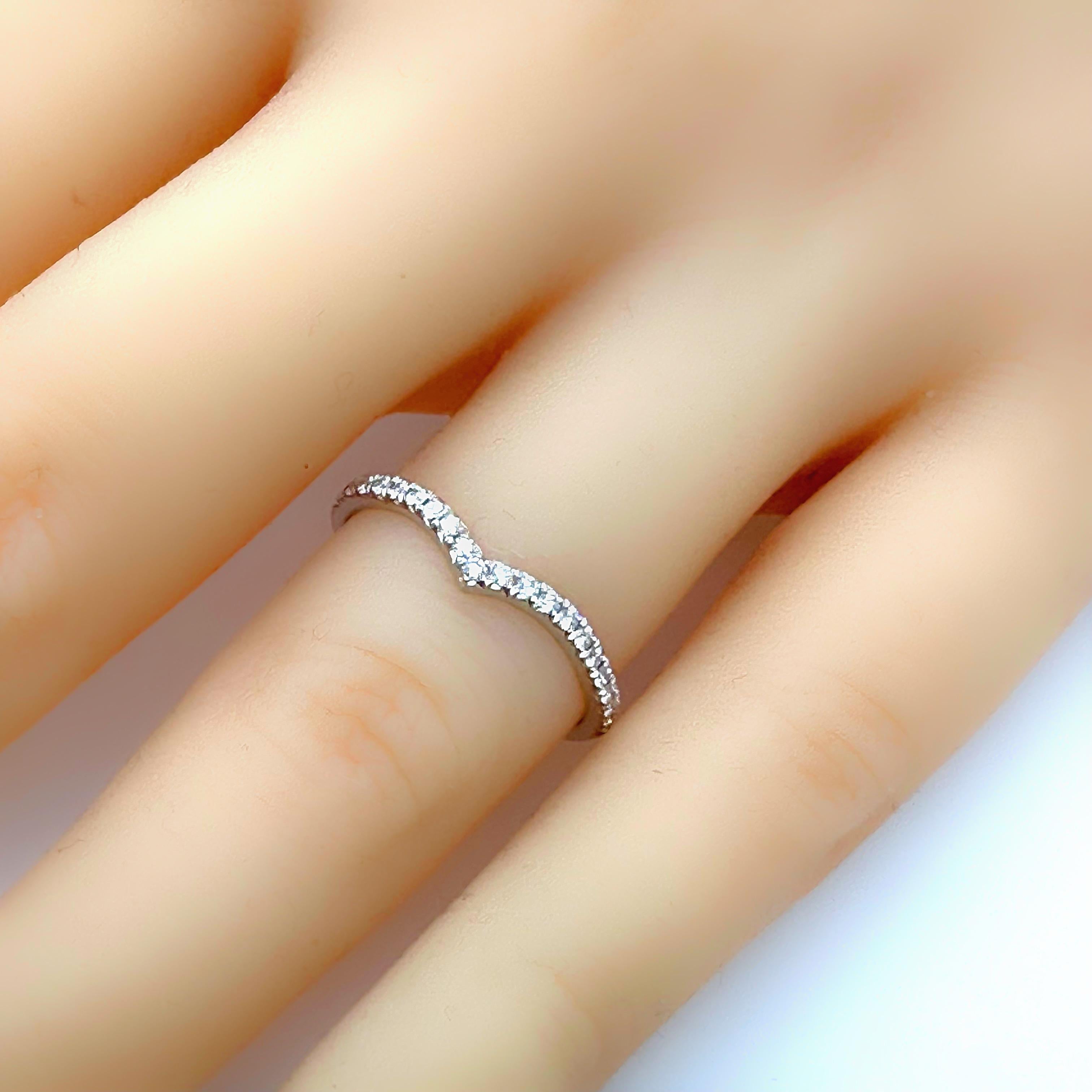 Tiffany & Co. Soleste V Ring with Diamonds 0.17n tcw in Platinum Size 5 4