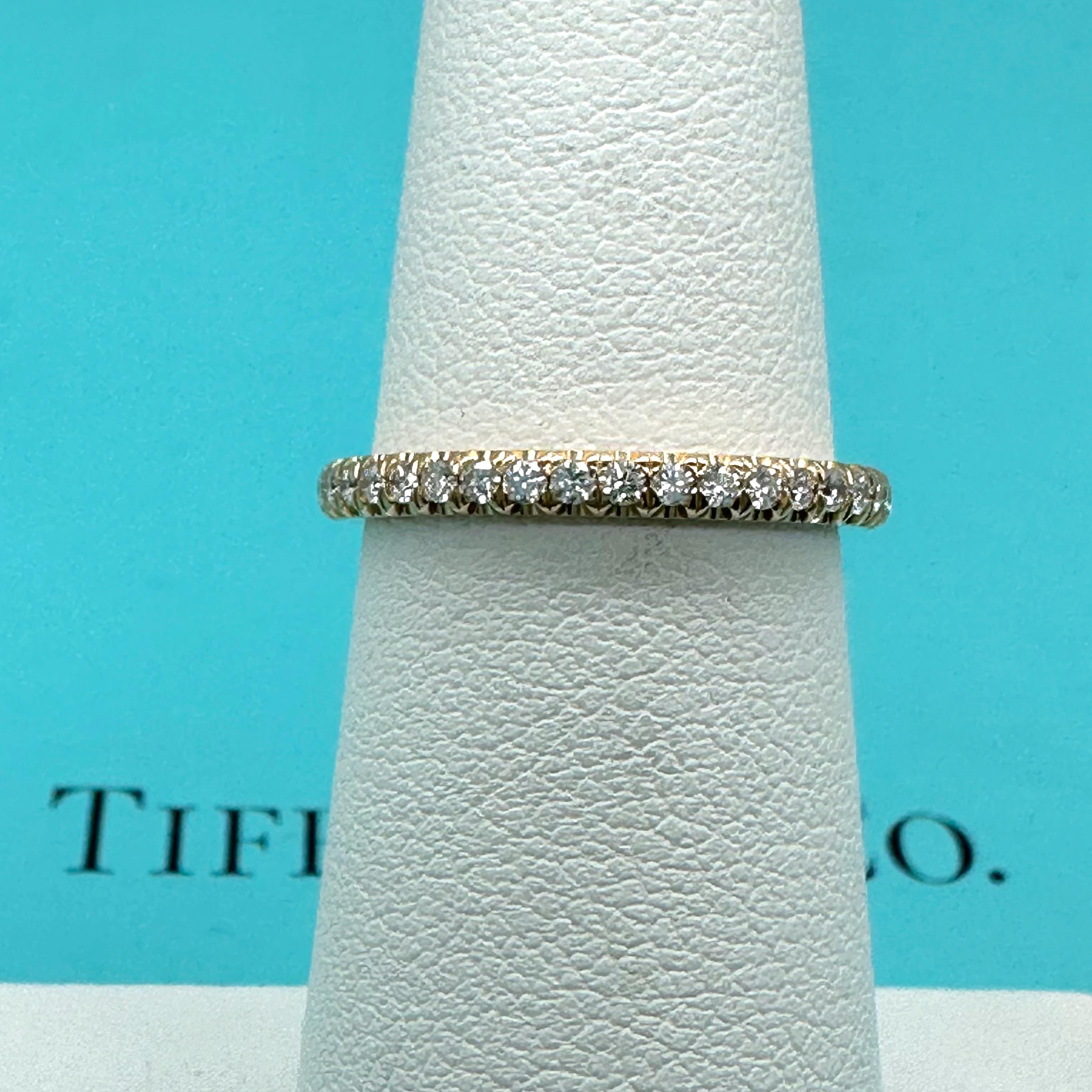 Tiffany & Co Solestes Rose Gold Voll Eternity Band Ring (Rundschliff) im Angebot