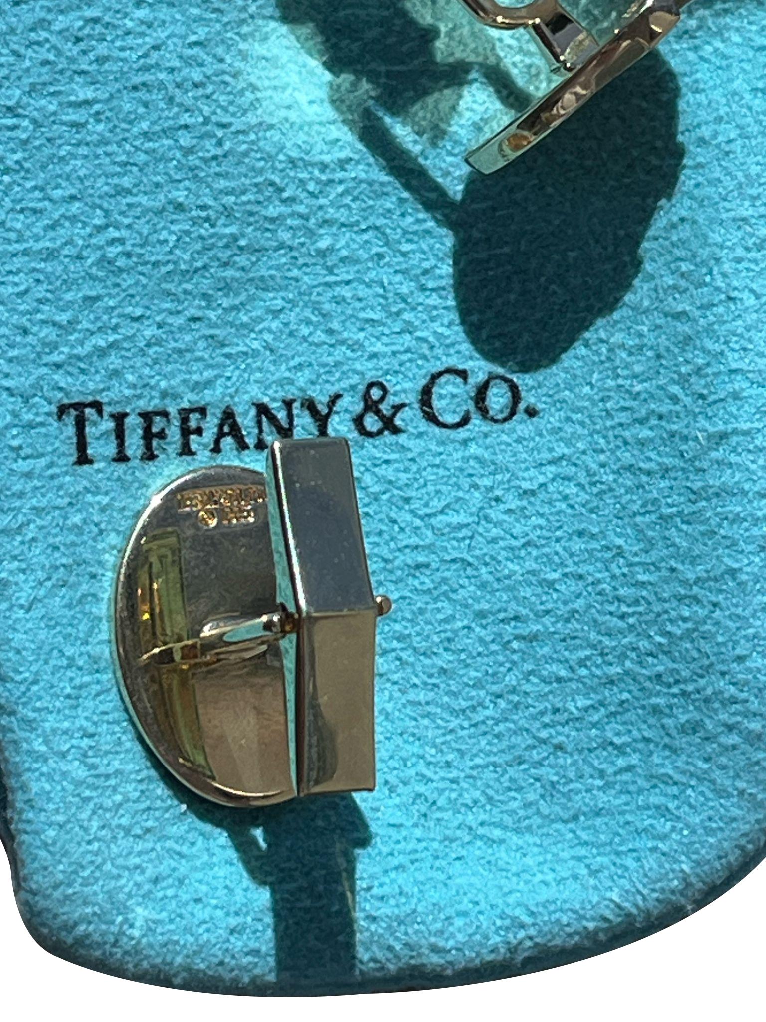 Tiffany & Co. Gemelli da polso lucidi in oro giallo massiccio 18 carati a forma ovale con chiusura a clip in vendita 3