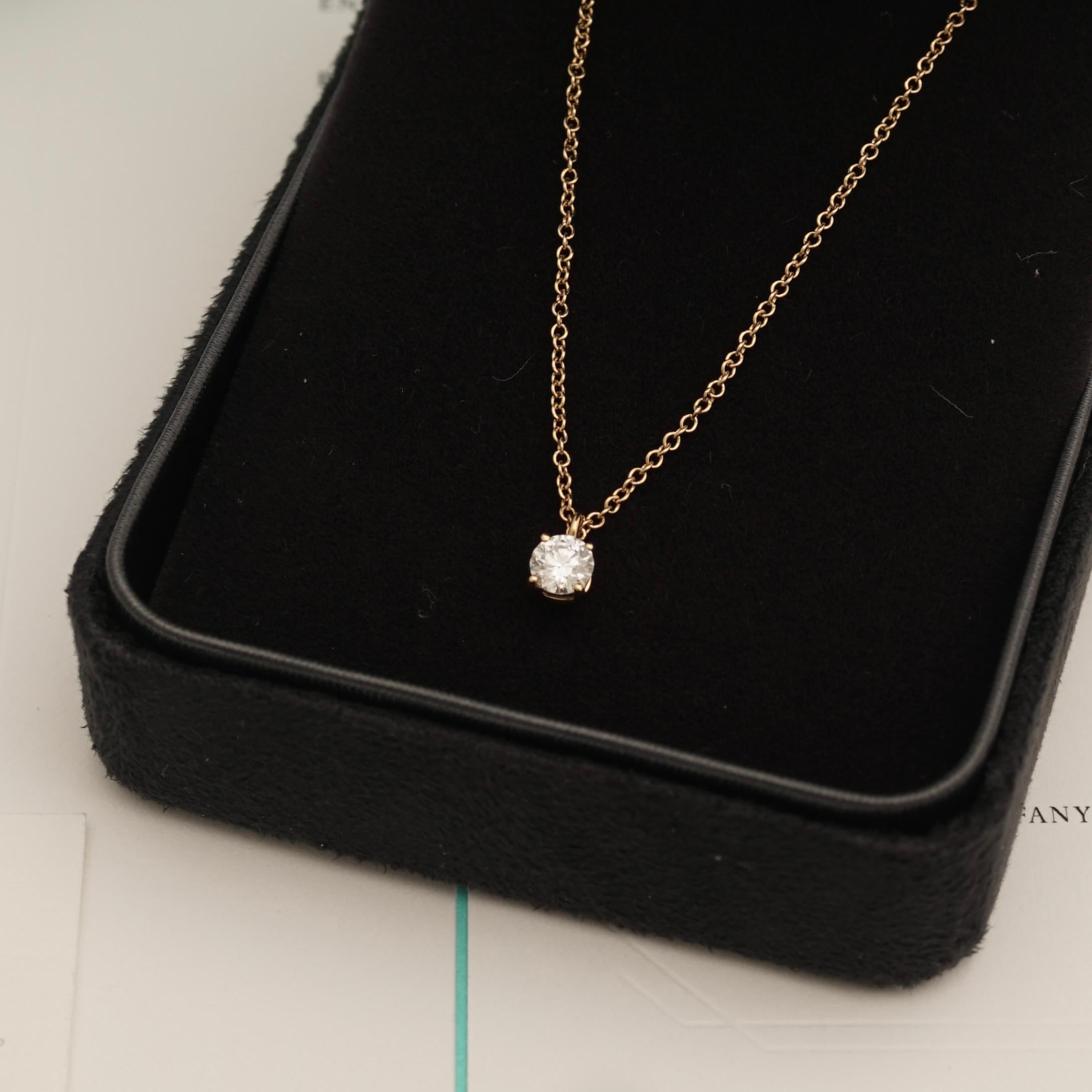 Tiffany & Co, Solitaire 18K Ping Gold 0.22 Carat G/VVS1 Diamond Necklace im Angebot 1