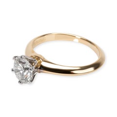 Tiffany & Co. Solitaire Diamond Ring in 18 Karat Gold G VVS2 0.85 Carat