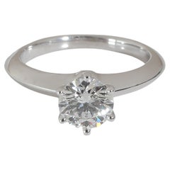 Tiffany & Co. Anillo de compromiso de diamante solitario en platino F VS1 0,9 quilates