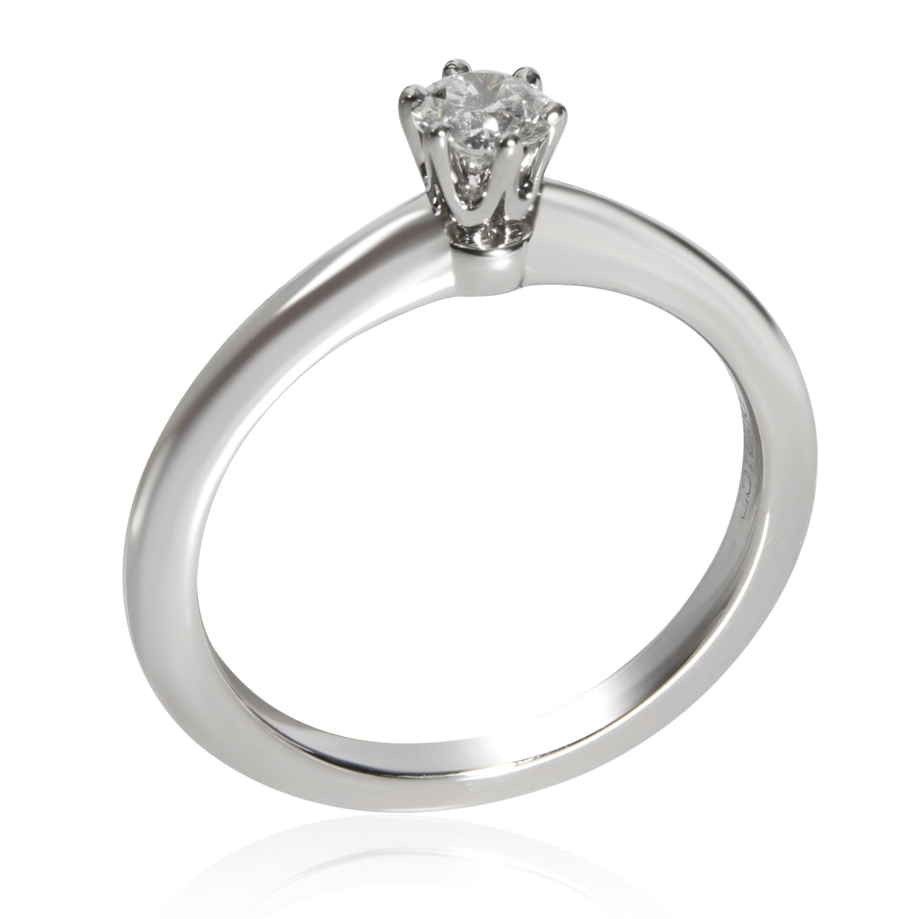 Modern Tiffany & Co. Solitaire Diamond Engagement Ring in Platinum G VVS2 0.21 CTW