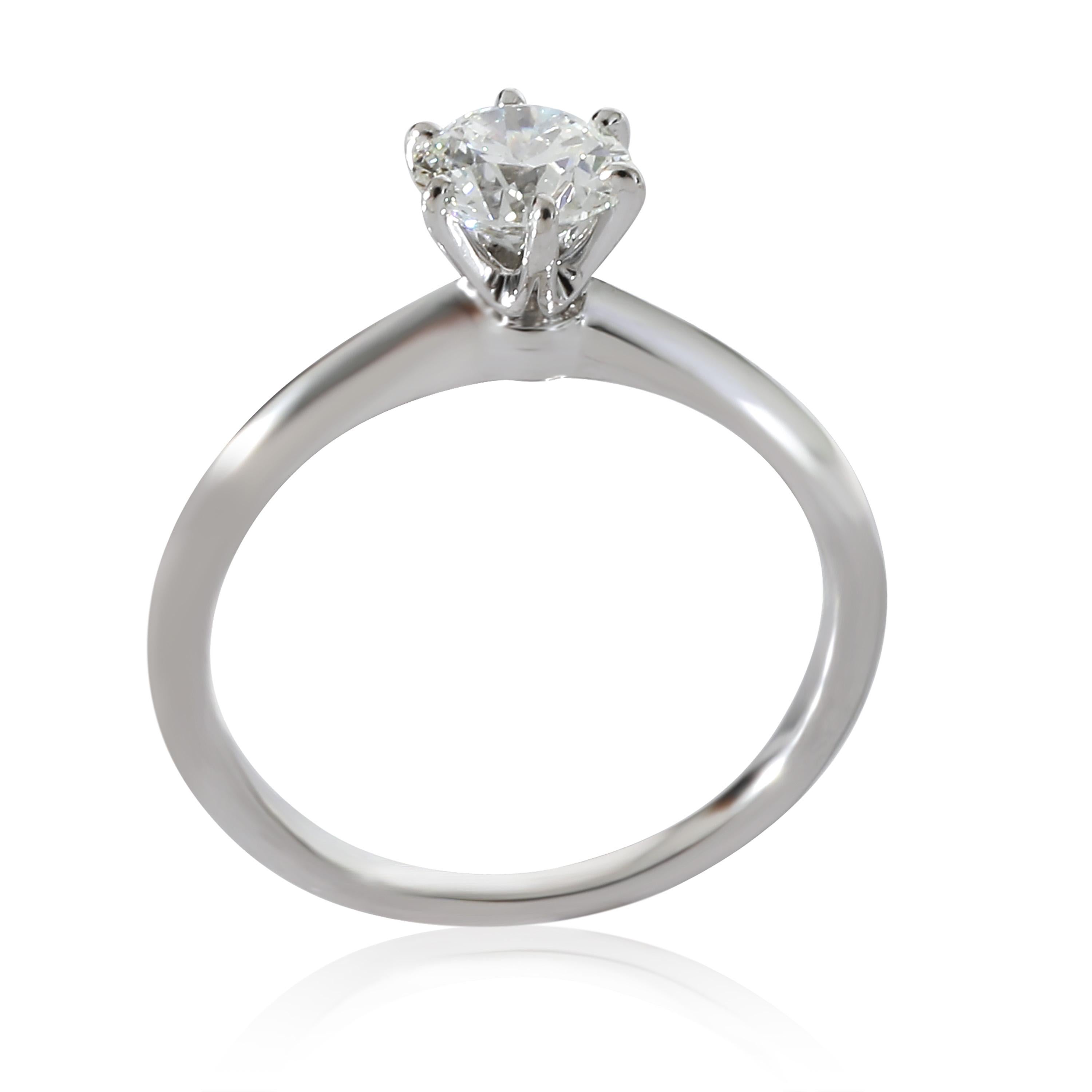 Women's Tiffany & Co. Solitaire Diamond Engagement Ring in Platinum G VVS2 0.9 CTW For Sale