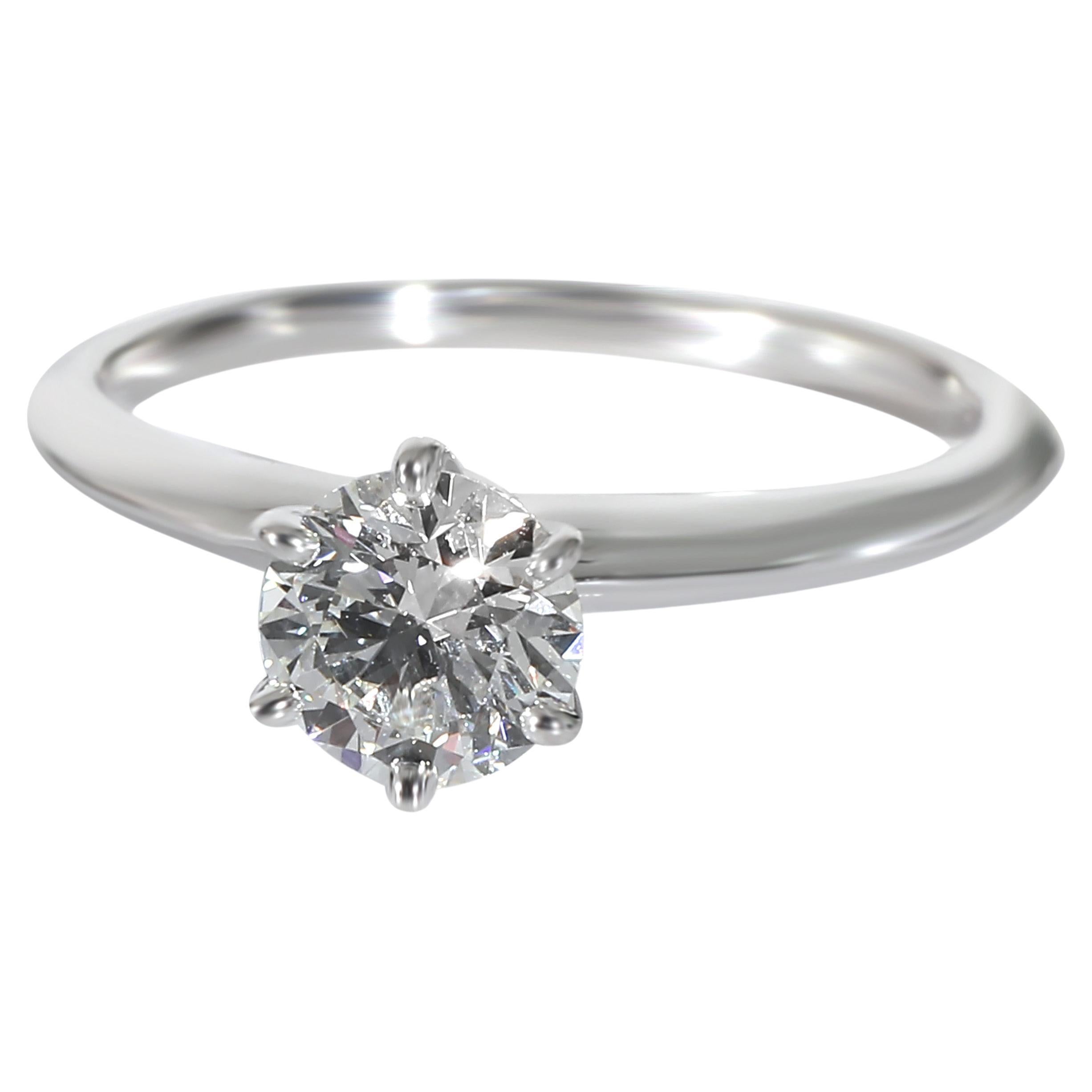 Tiffany & Co. Solitaire Diamond Engagement Ring in Platinum G VVS2 0.9 CTW For Sale