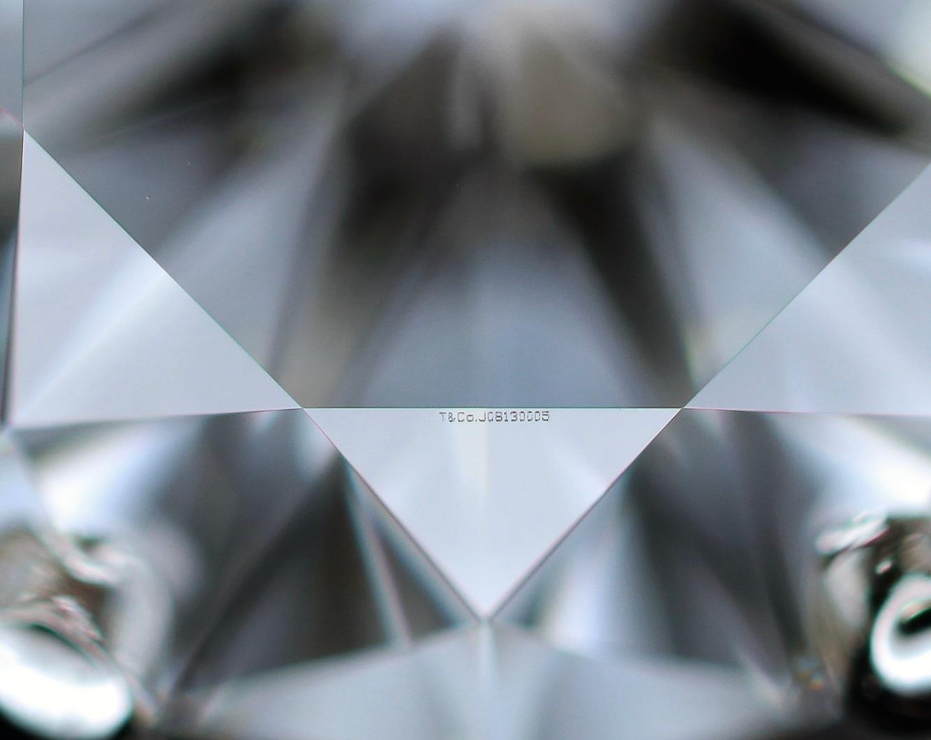 Women's Tiffany & Co. Solitaire Diamond Engagement Ring Round Cut .70 Ct FVS2 Platinum
