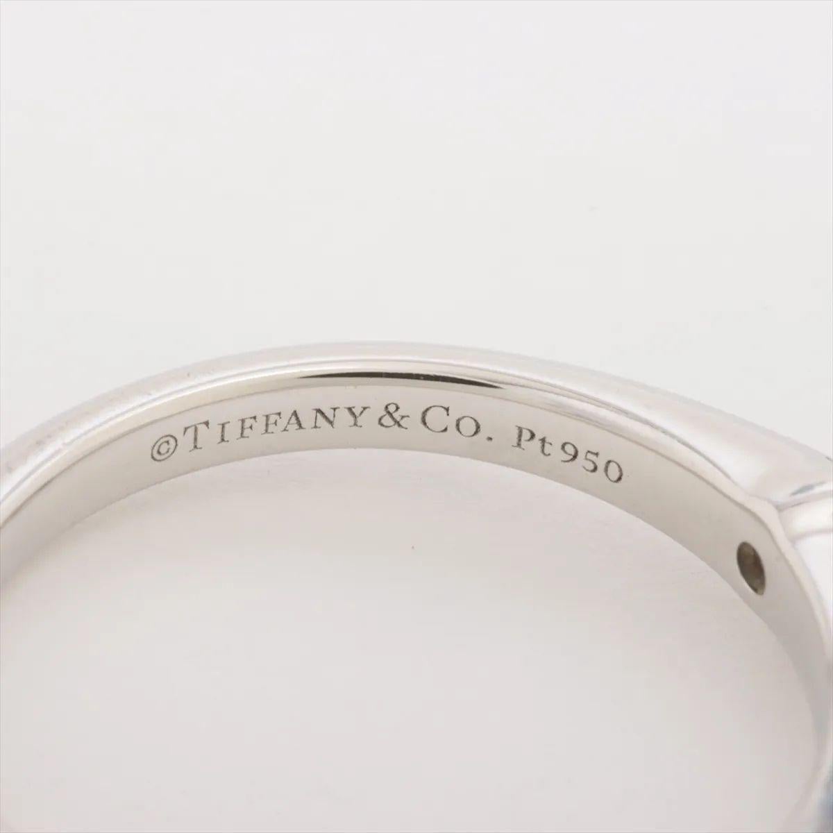 Tiffany & Co. Solitaire Diamond Ring Platinum For Sale 1