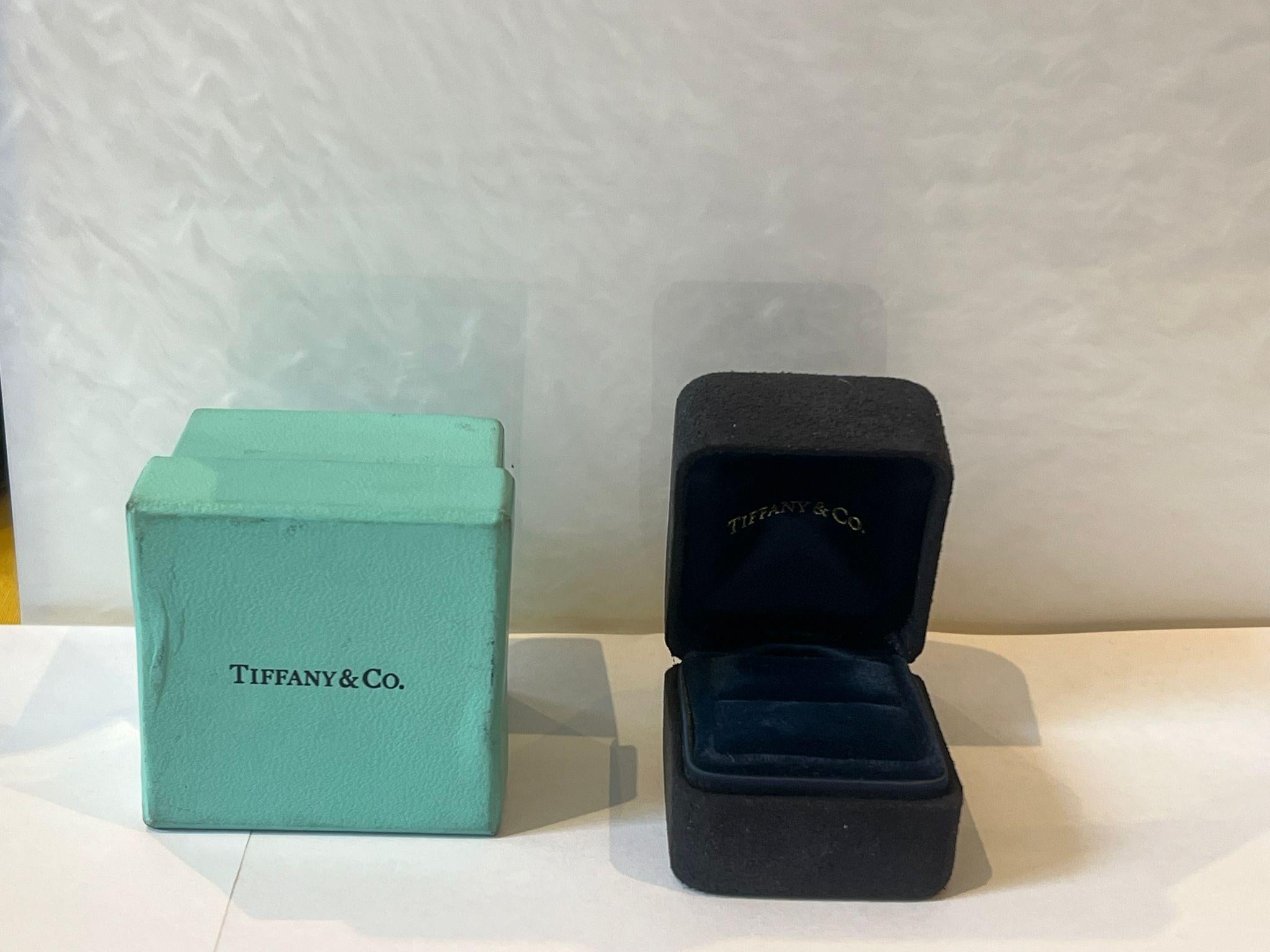 Bague de fiançailles solitaire Tiffany & Co 0,82 carat en vente 2