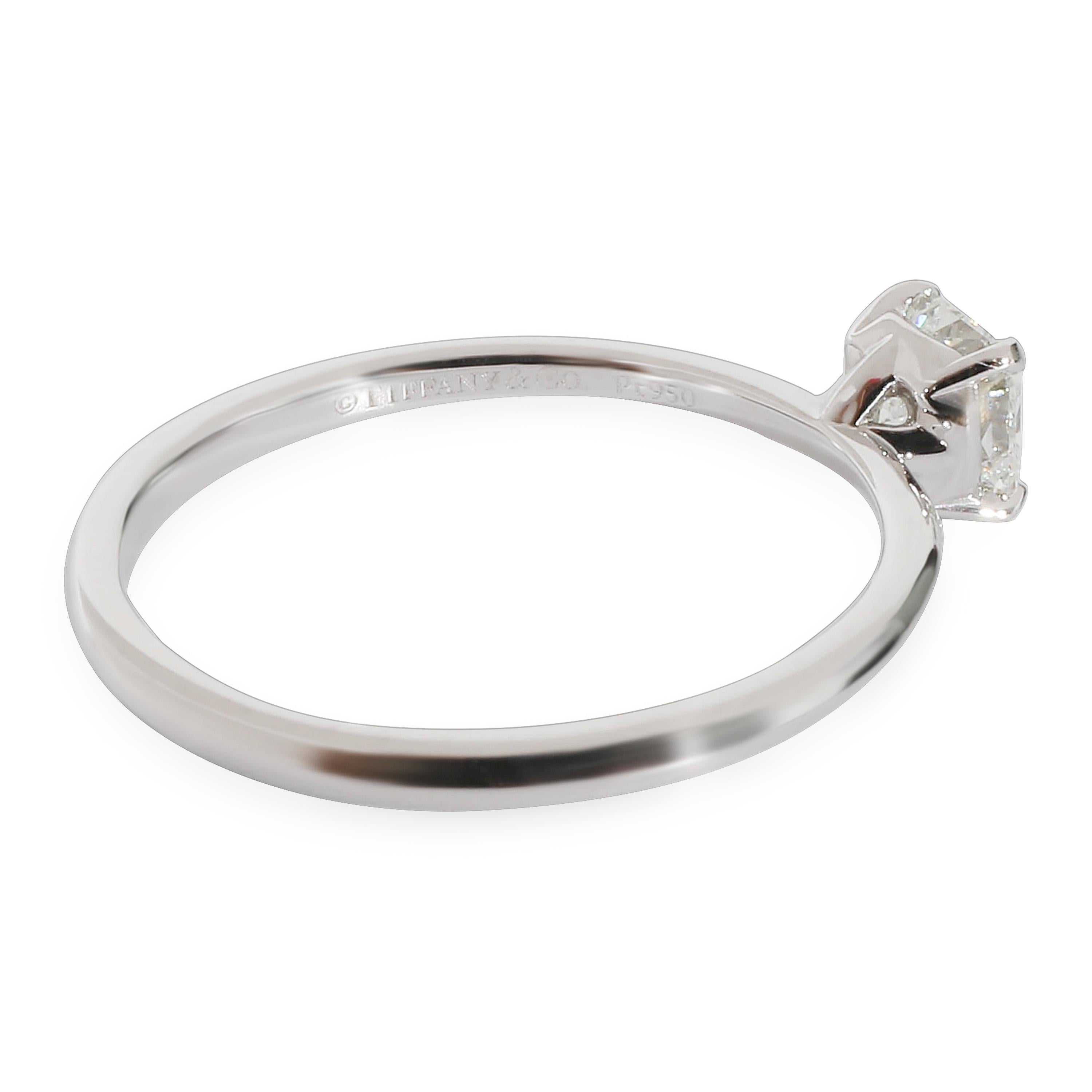 Tiffany & Co. Solitaire Engagement Ring in Platinum H VS1 0.54 CTW

PRIMARY DETAILS
SKU: 132534
Listing Title: Tiffany & Co. Solitaire Engagement Ring in Platinum H VS1 0.54 CTW
Condition Description: Retails for 4850 USD. In excellent condition and