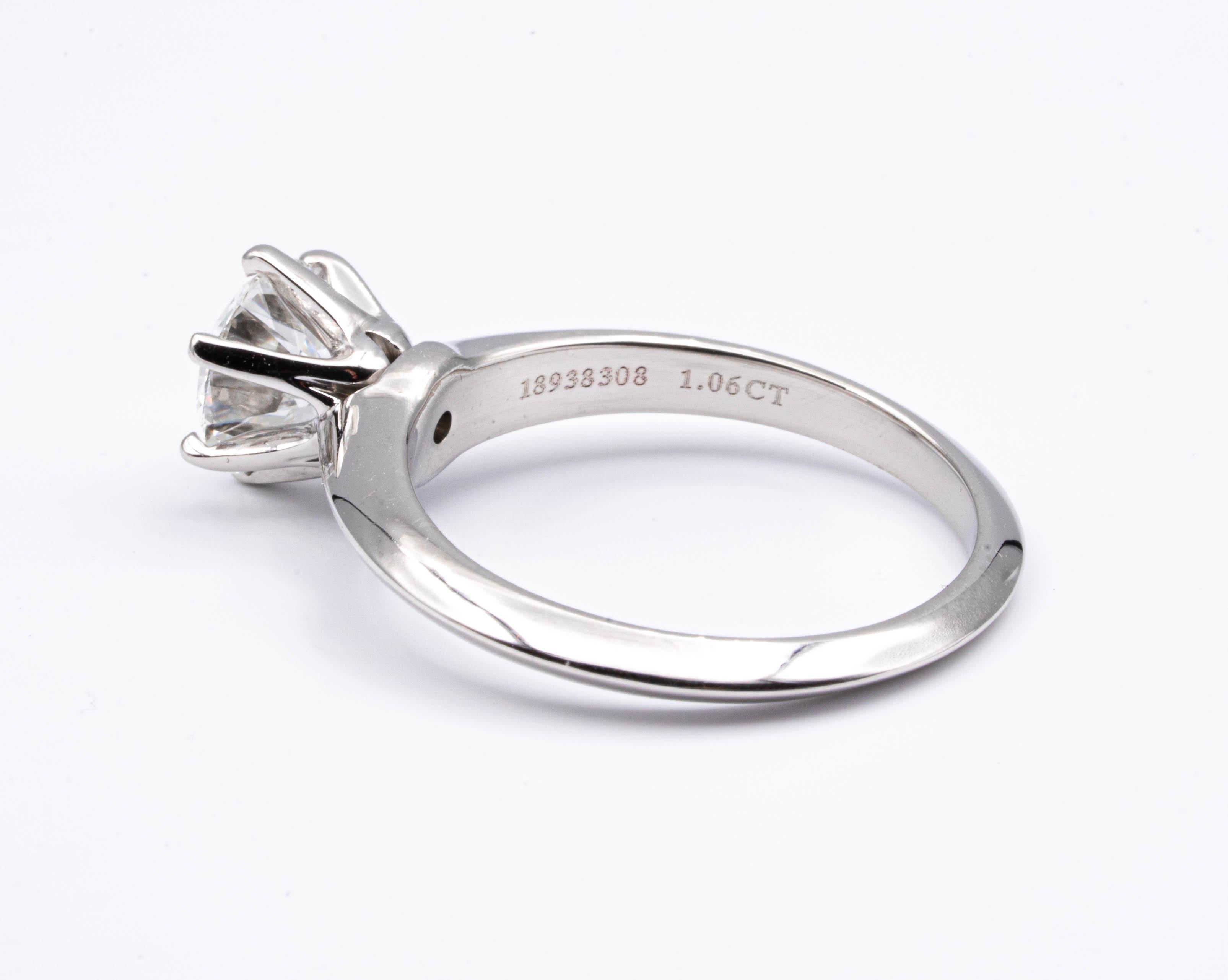 Round Cut Tiffany & Co.  Platinum Diamond Engagement Ring Round Excellent Cut  1.06 G VVS2