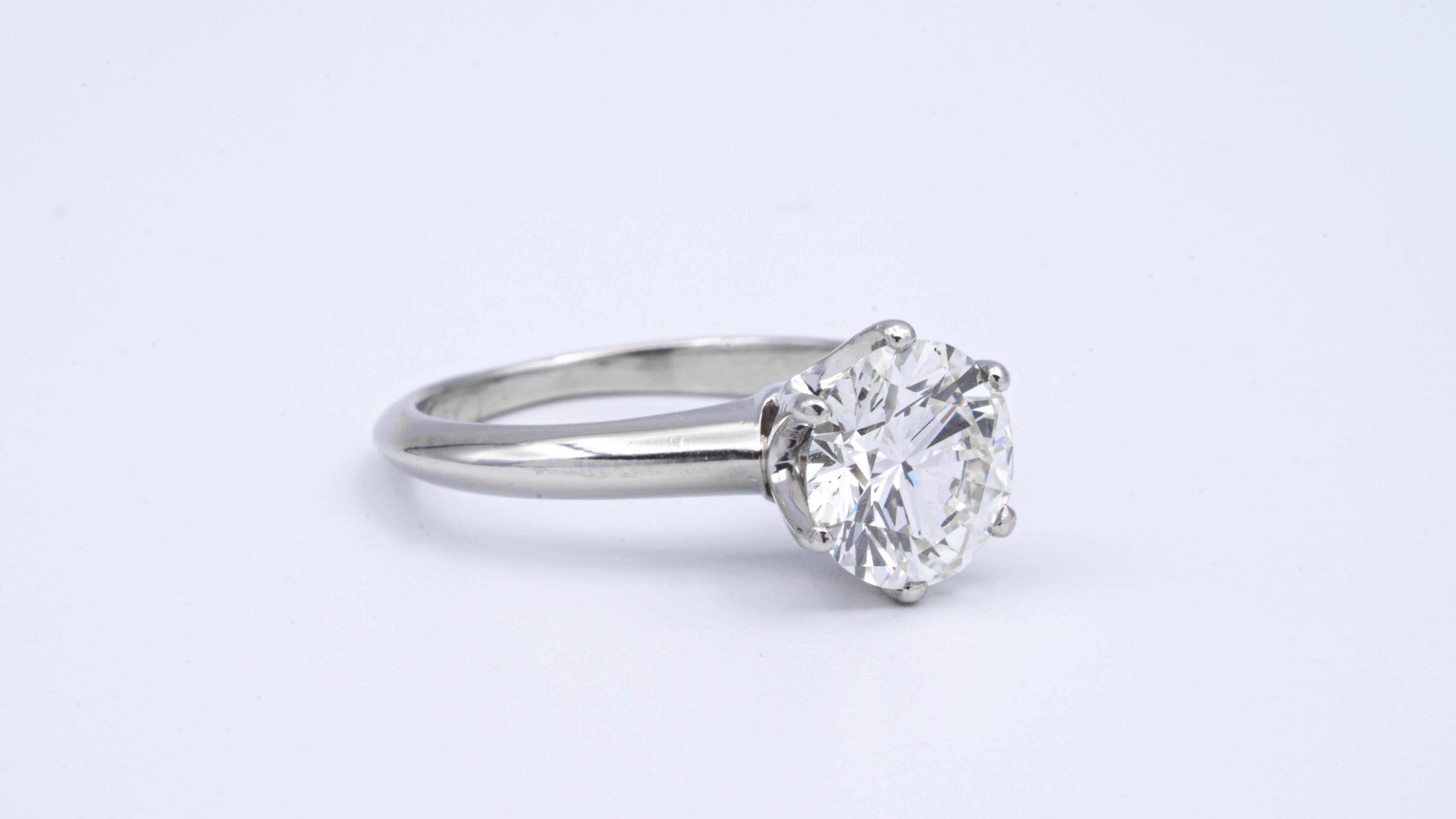 Contemporary Tiffany & Co. Solitaire Ring with Round 1.64 Carat Center I VS2 in Platinum