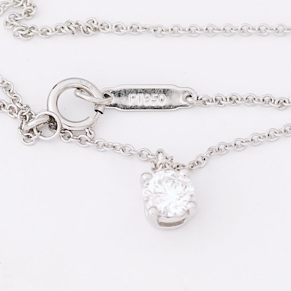 Tiffany & Co, Solitaire Platinum 0.28 Carat J/VS1 Diamond Necklace in vendita 2