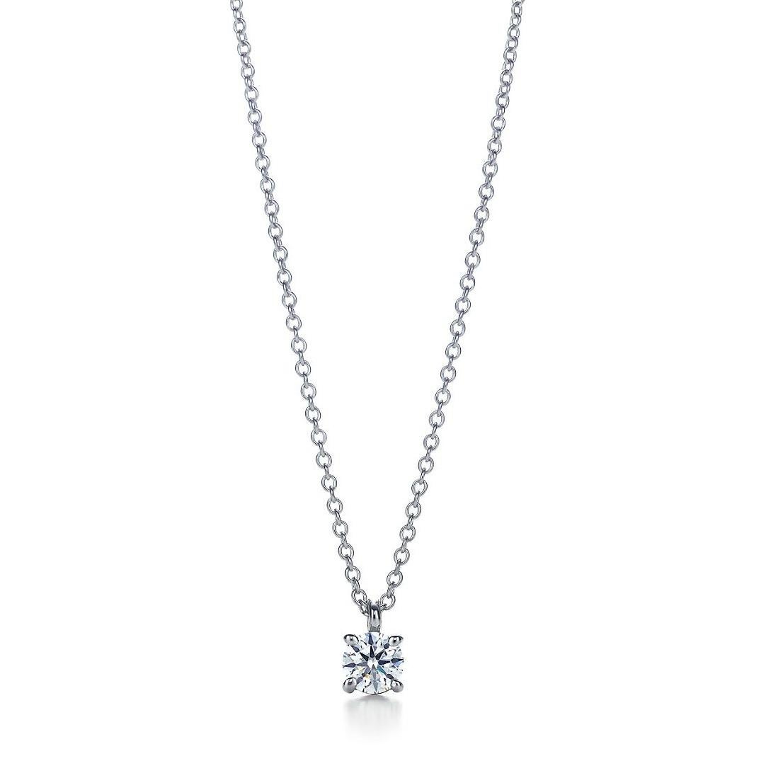Tiffany & Co. Solitaire Round Diamond Pendant 0.18 Cts G VVS in Platinum For Sale 2